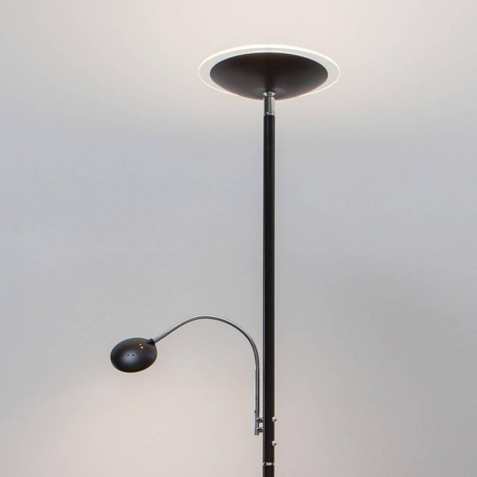 Malea LED Lampadar w/Arm Black - Lindby