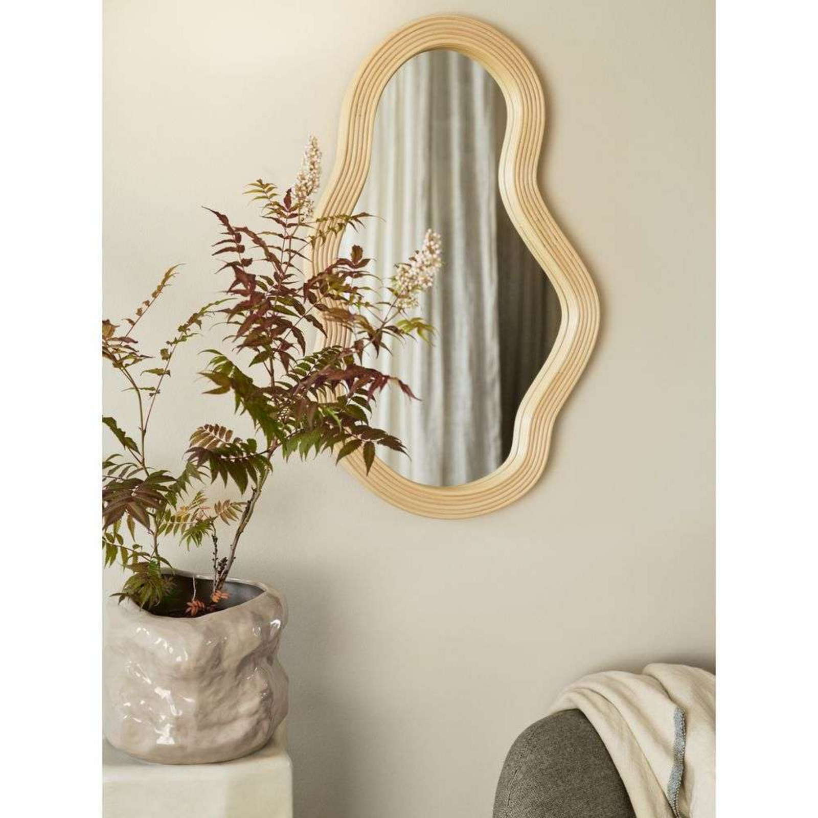 Pond Mirror Medium Rattan Natural - ferm LIVING