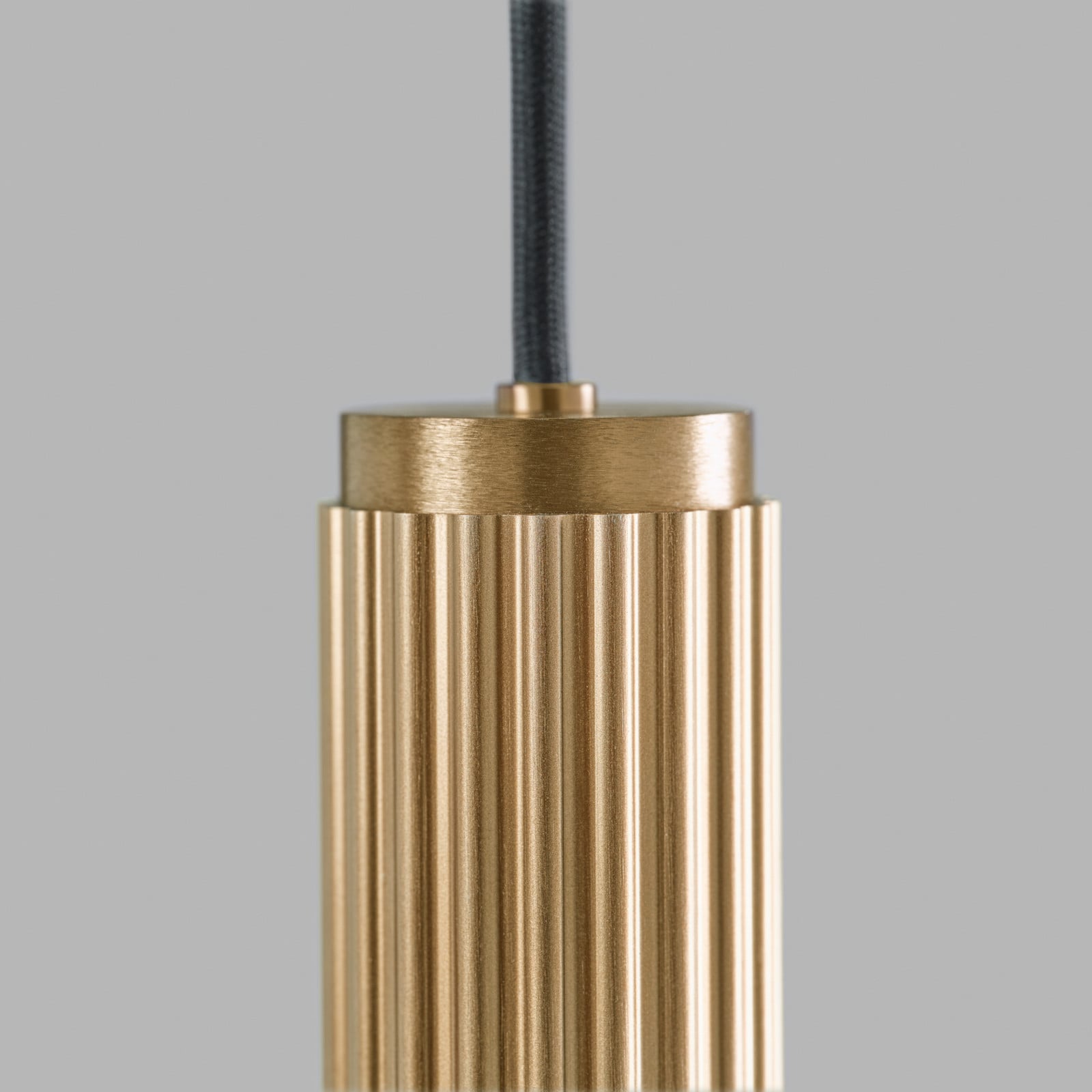 Velvet S2 Switch LED-hengelampe, messing – LIGHT-POINT Velvet S2 Switch Tune - Stue - Moderne - Aluminium - Med en lyskilde