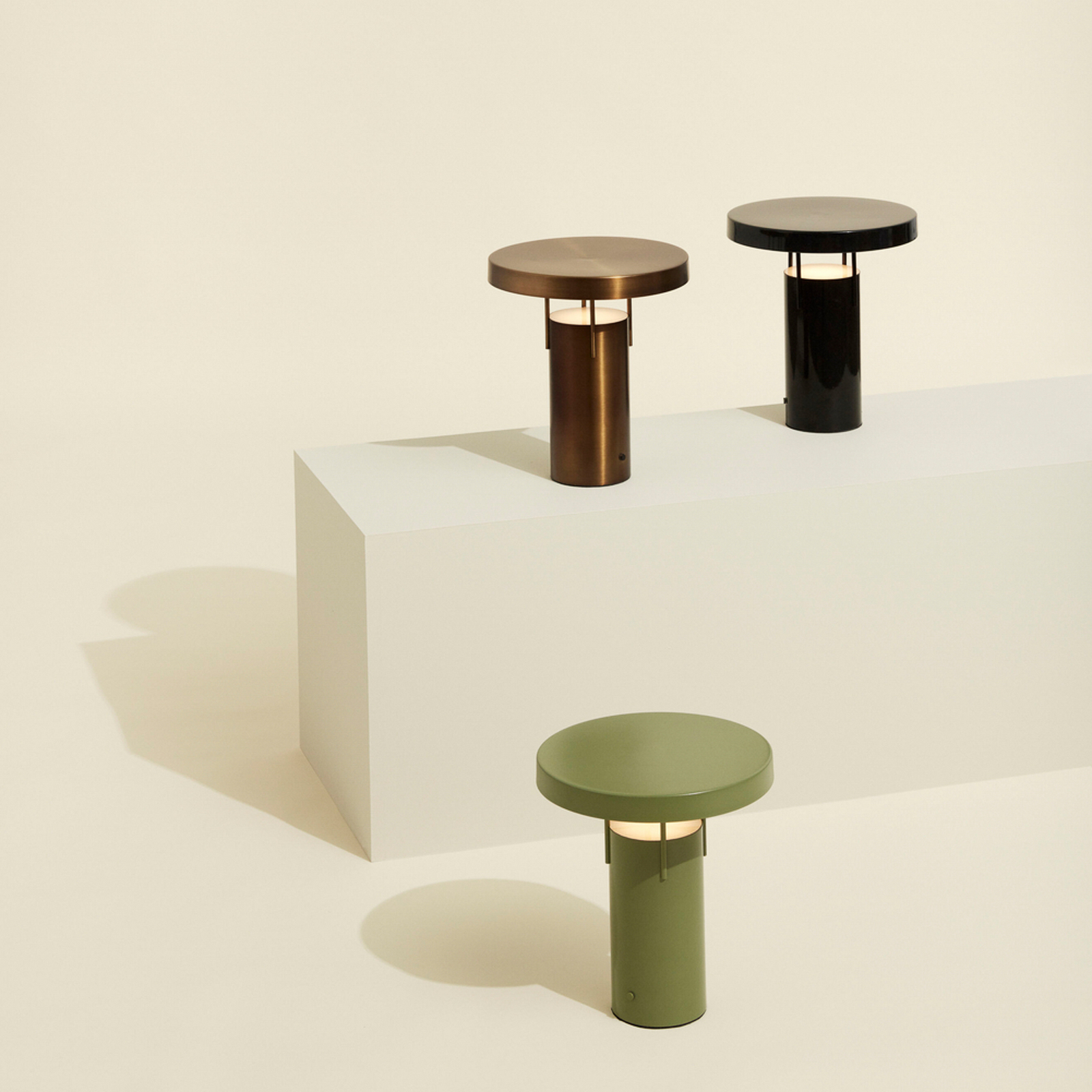 BringMe Lampe de Table Black - Hübsch