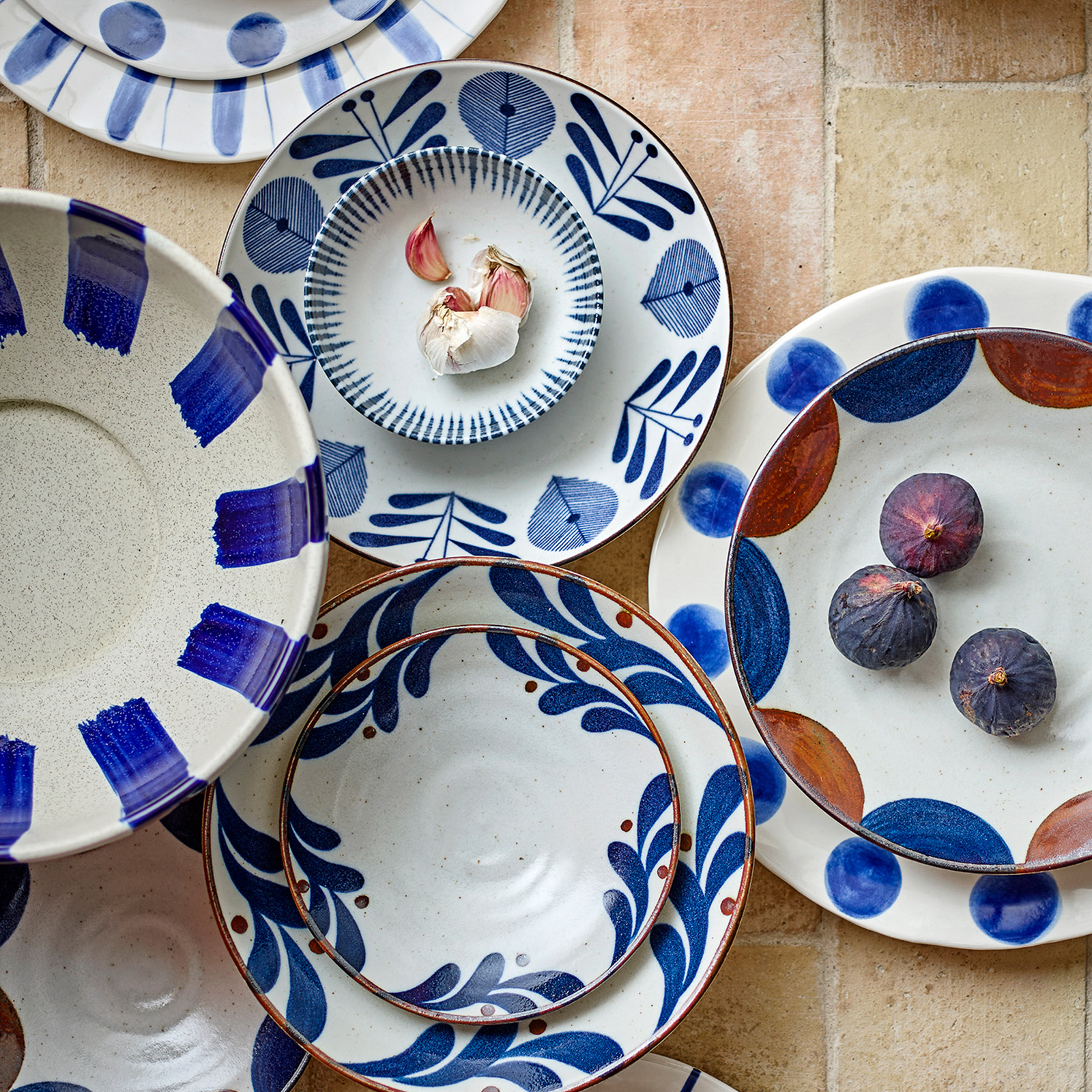 Bol Shakti, bleu/blanc, hauteur 12 cm, céramique - Bloomingville