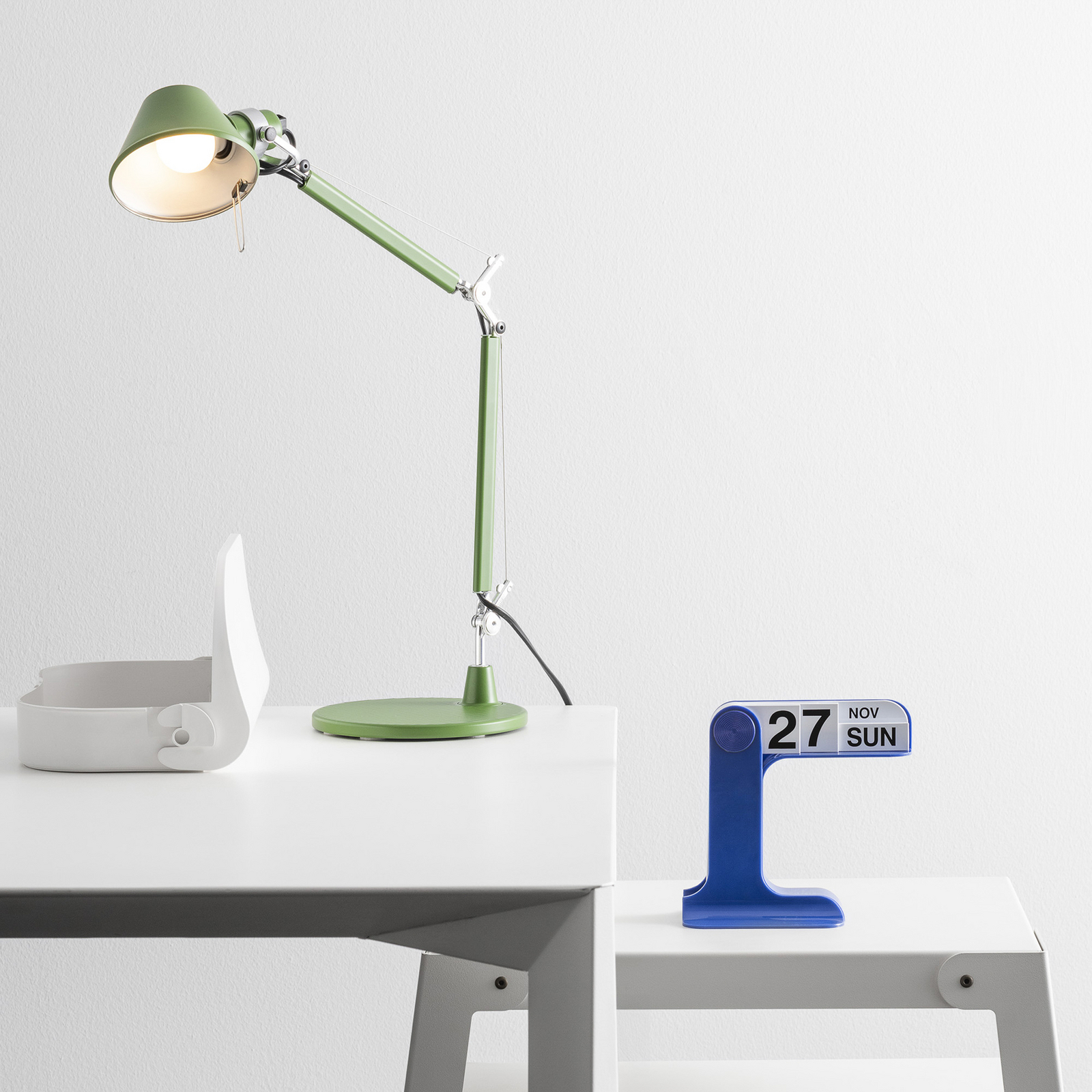 Lámpara de mesa Artemide Tolomeo Micro, verde