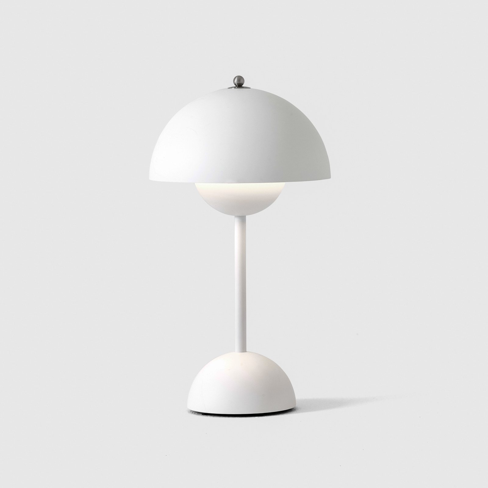 &Tradition LED lampada da tavolo ricaricabile Flowerpot VP9, bianco opaco