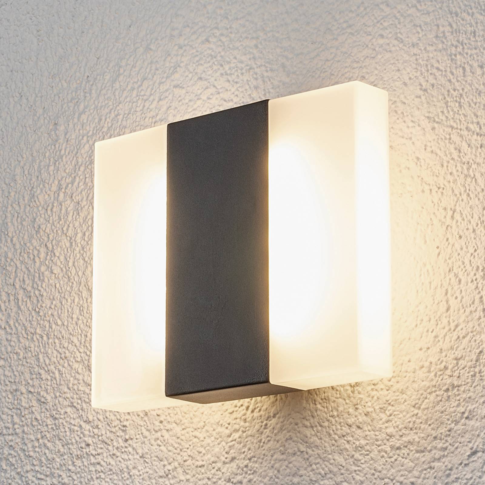 Börje - LED-wandlamp in hoekige vorm