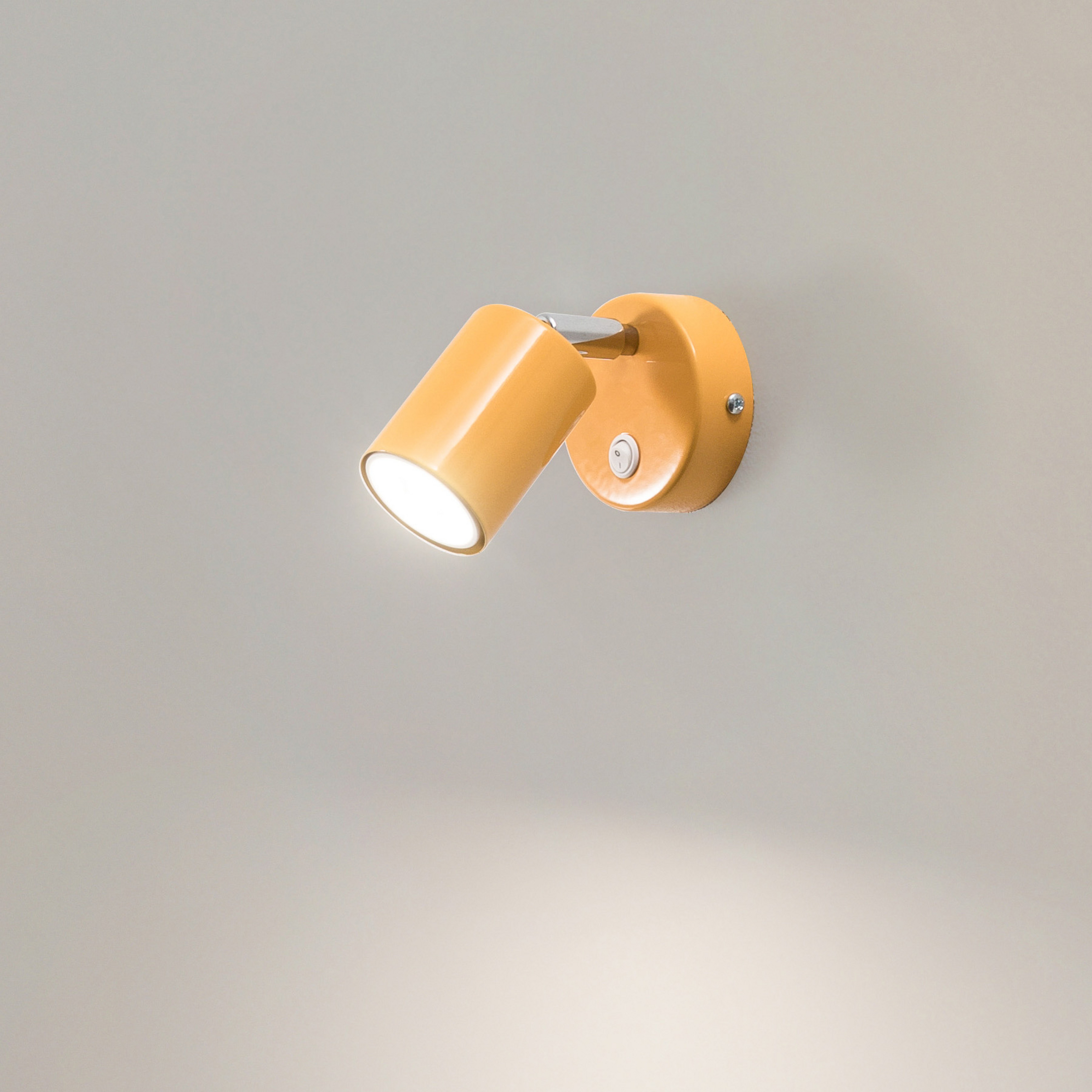 Fun fali spotlámpa, sárga, 14 cm magas, állítható, GU10