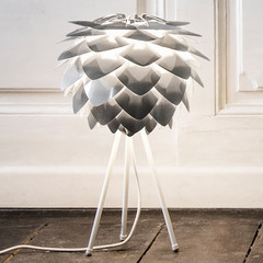 UMAGE Silvia mini lampada da tavolo acciaio