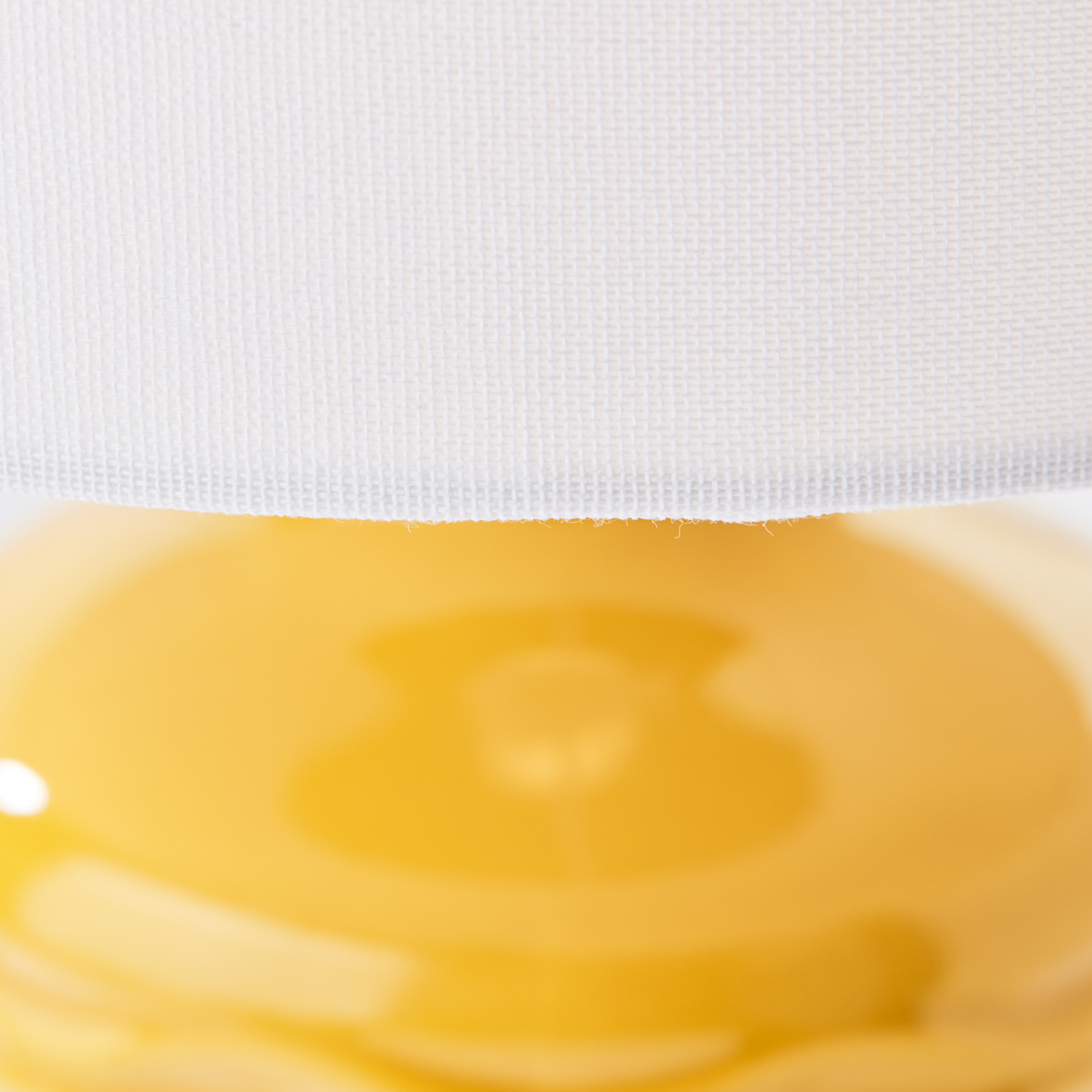 Asztali lámpa Ilysa szövetbúra kerámiatalp sárga