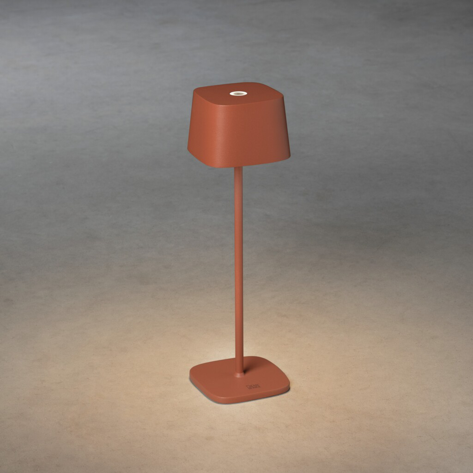 Capri LED table lamp for outdoors, terracotta