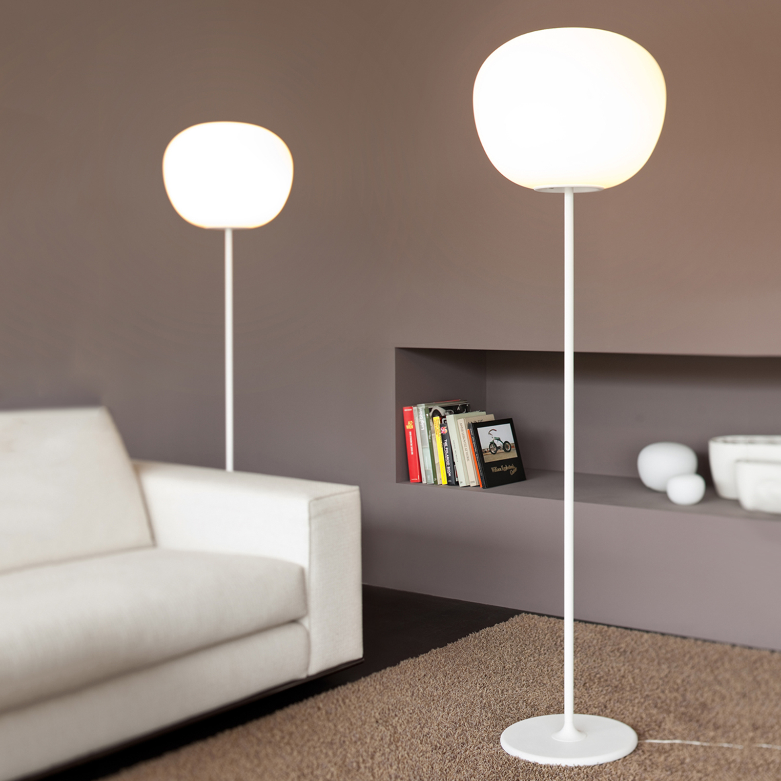 Aantrekkelijke vloerlamp MOCHI 38 cm