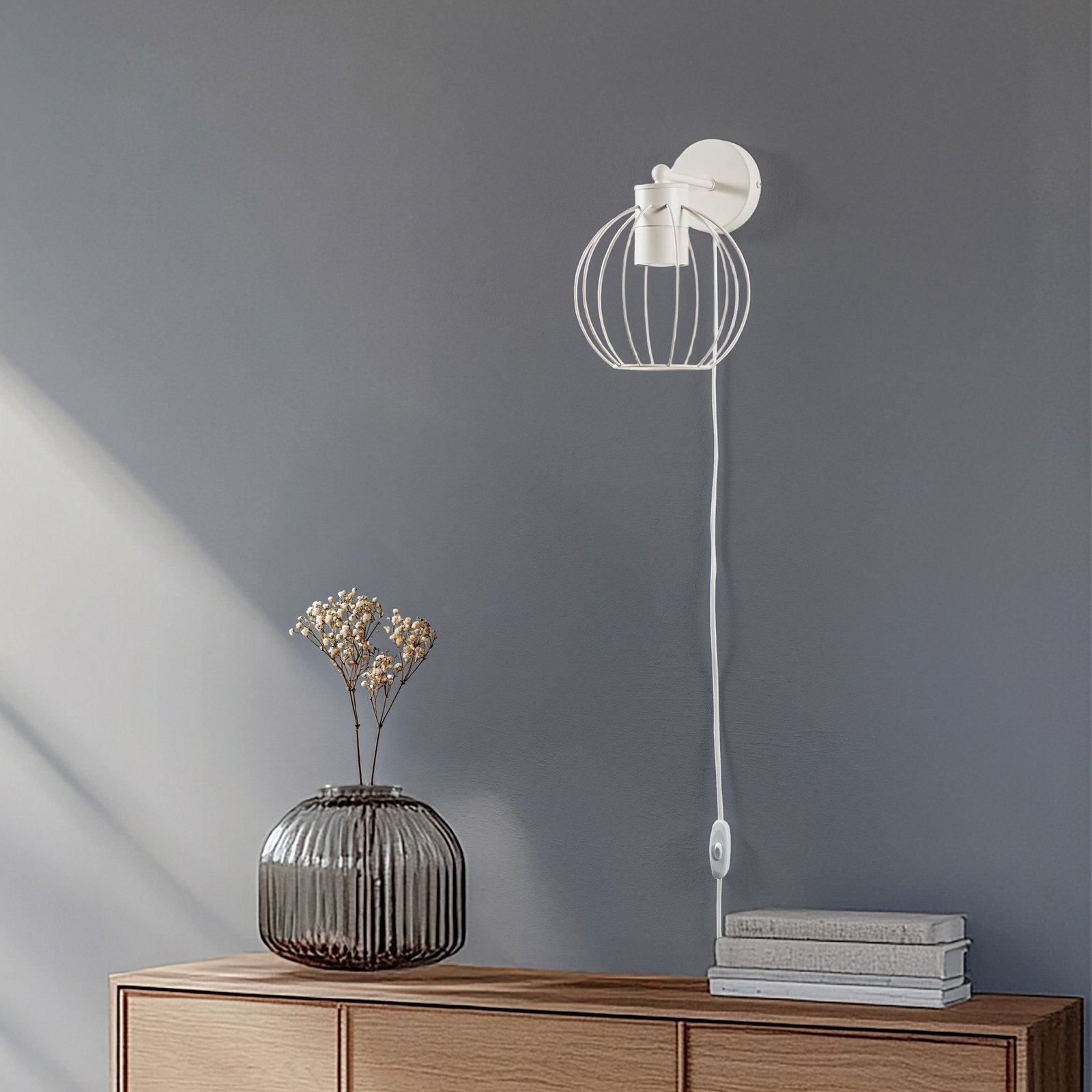 Aplică de perete STARLIGHT, alb crem 1 bec Ø 18 cm ștecher metalic Aplică de perete STARLIGHT, alb crem 1 bec Ø 18 cm ștecher metalic