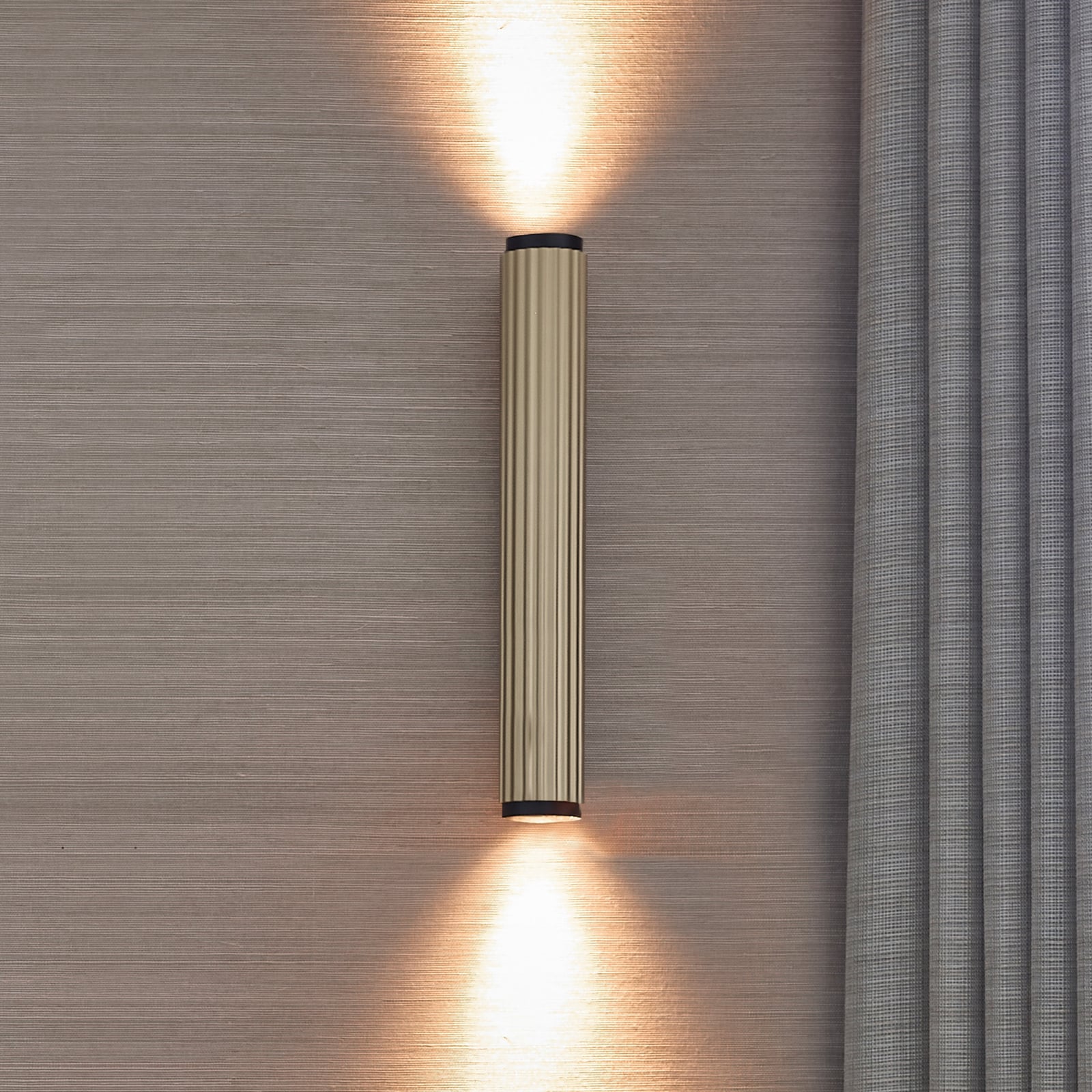 Velvet W1 Switch Tune LED-Wandleuchte, messing - LIGHT-POINT Velvet W1 Switch Tune LED-Wandleuchte, messing - LIGHT-POINT