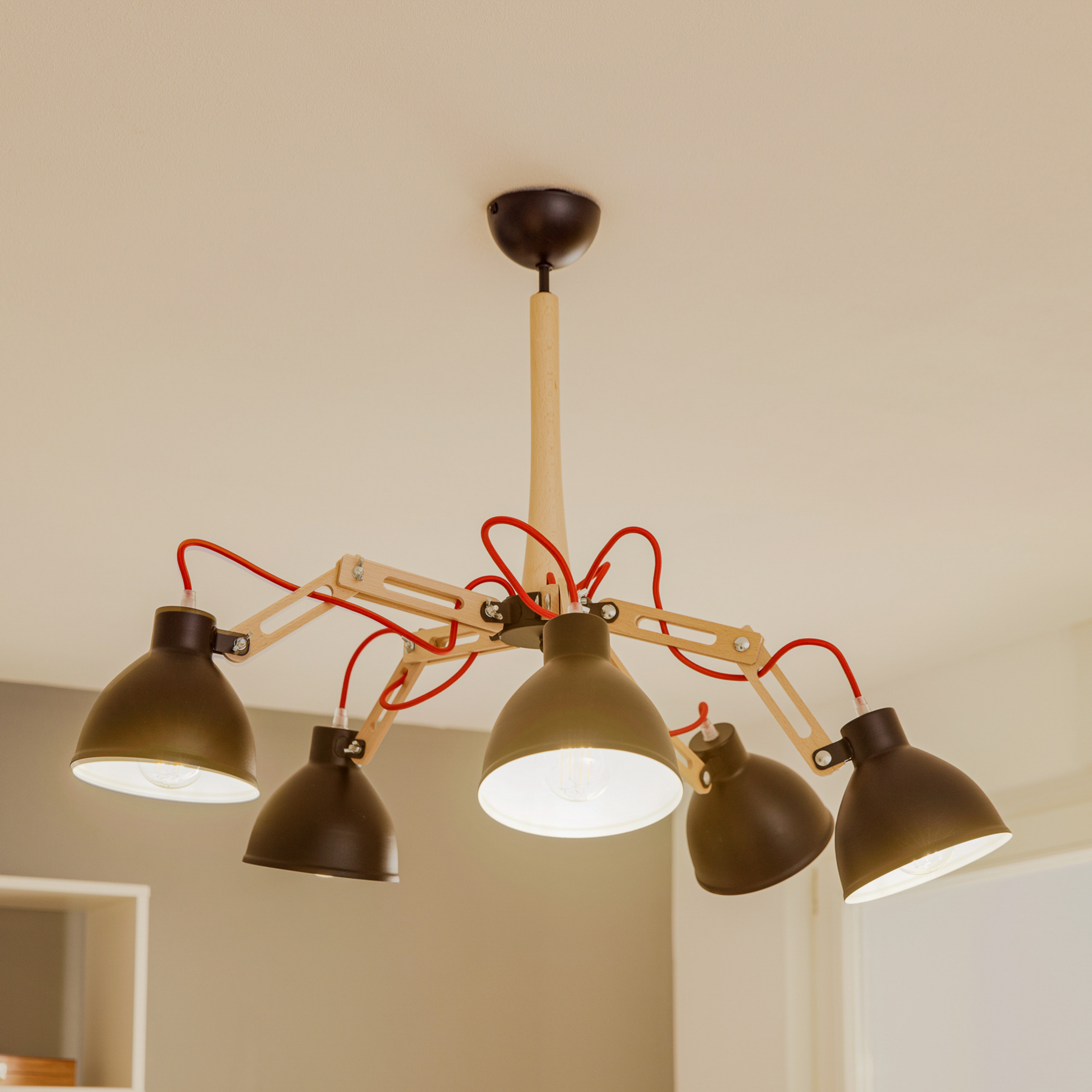 Griestu lampa Skansen 5-degļu regulējama melna