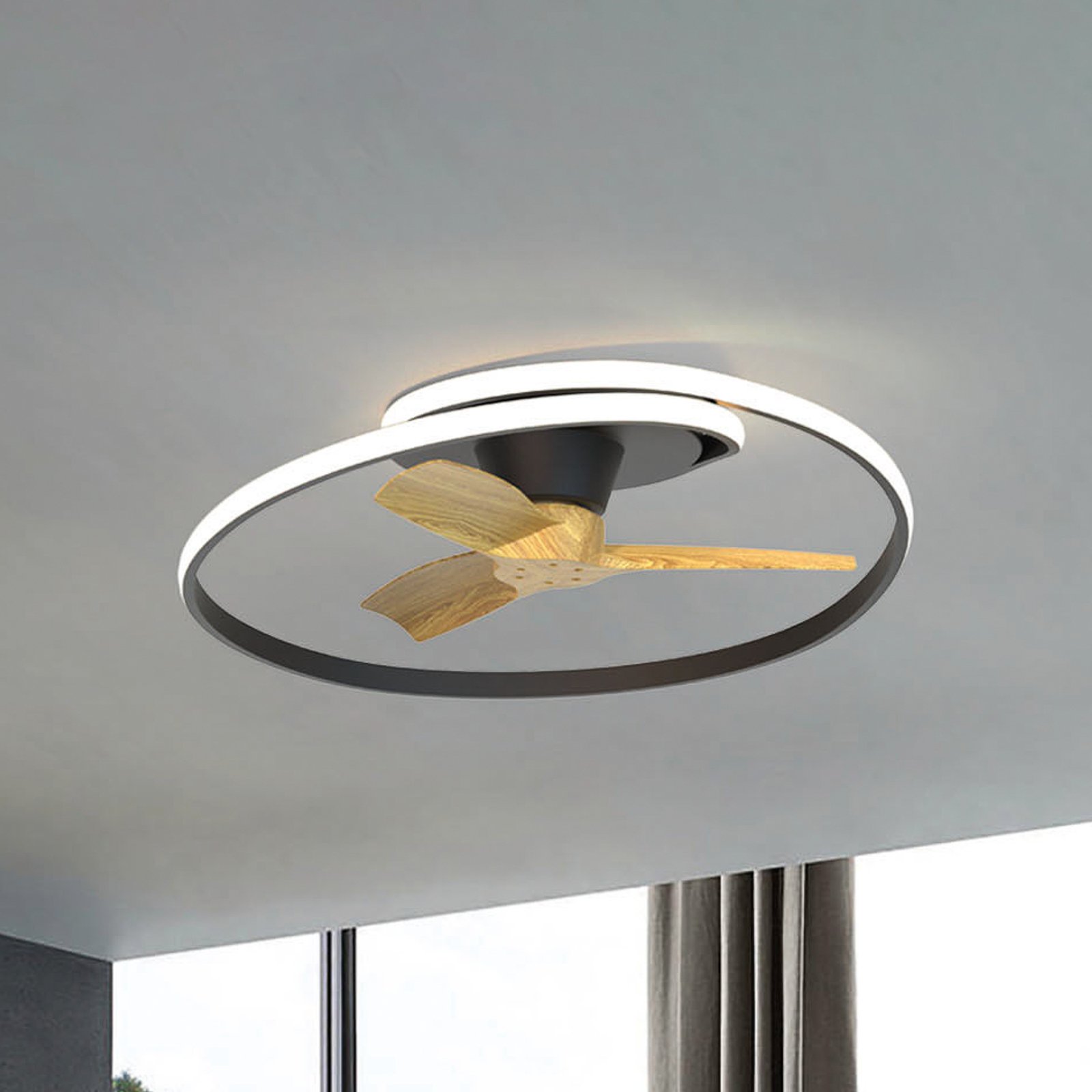 Ventilateur de plafond LED Ocean noir/bois DC silencieux Ø 78 cm CCT