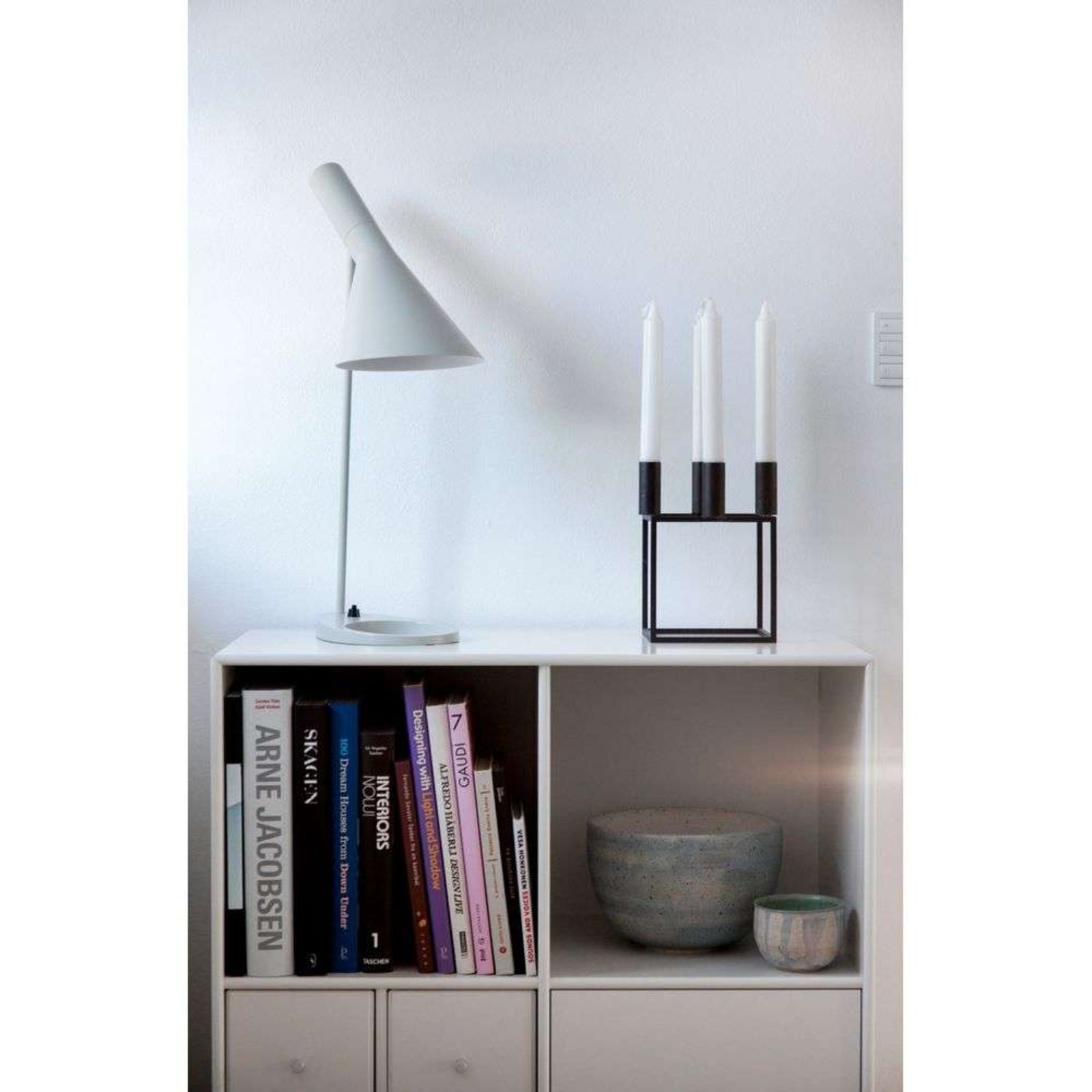 AJ Candeeiro de Mesa Lamp Polished Steel - Louis Poulsen