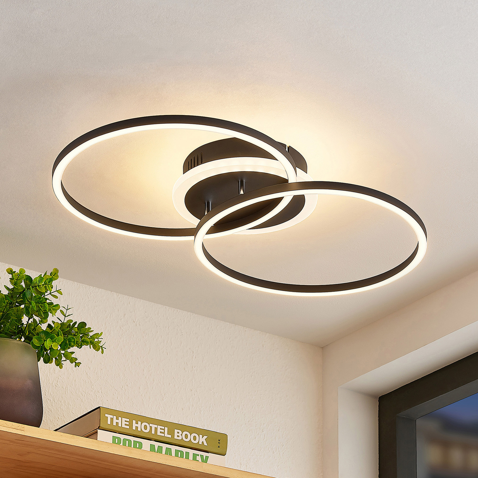 Lindby Kimari LED ceiling lamp, RGB dimmable black