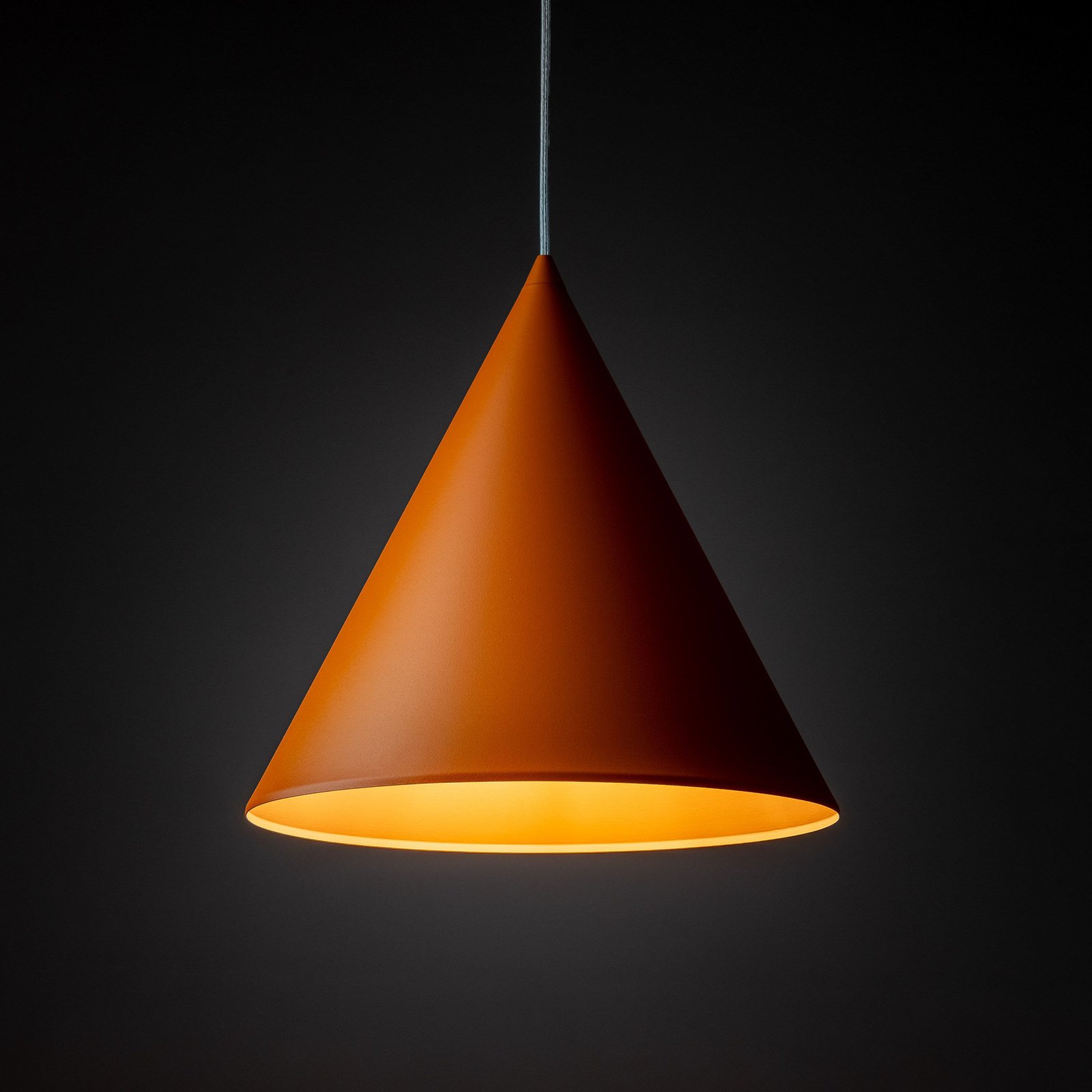 Závesné svietidlo Cono, jedno svetlo, Ø 32 cm, oranžová