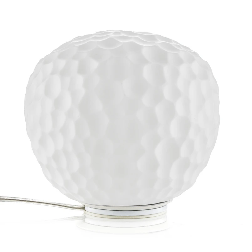 Artemide – Meteorite Tischleuchte, E14 Ø 15 cm weiß