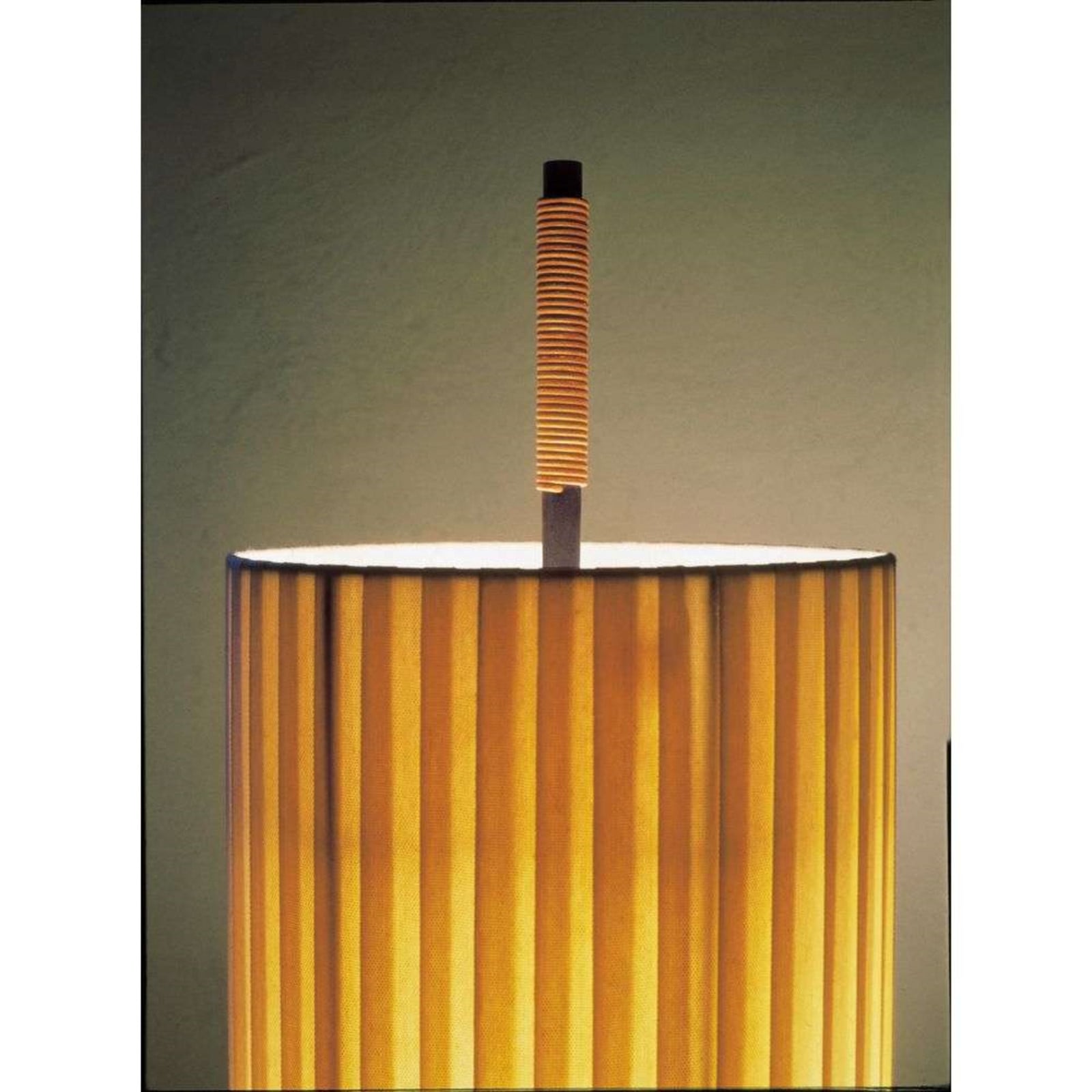 Dórica gulvlampe, 143 cm, brun/beige Santa & Cole - Stue - Metal