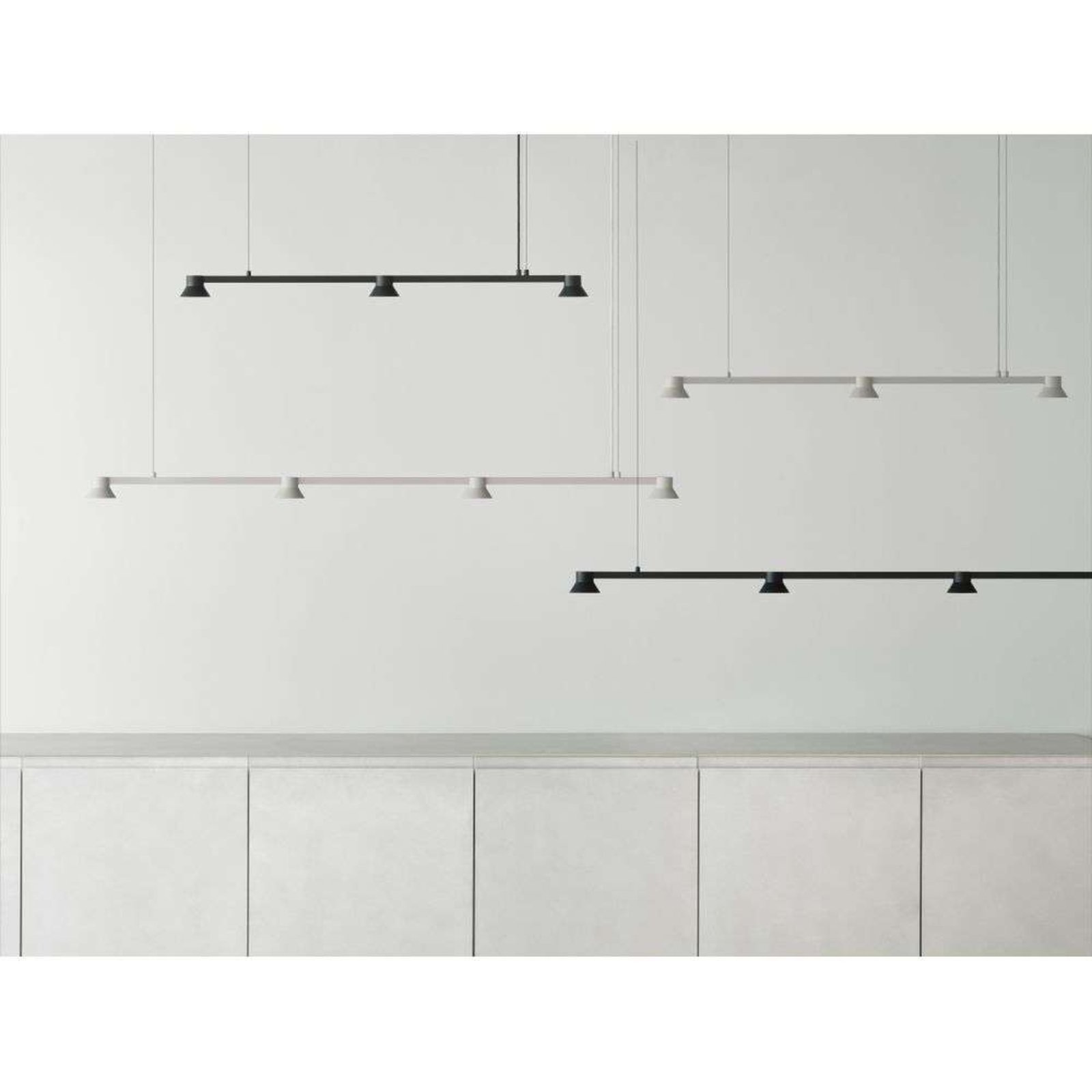 Hat Linear Lampada a Sospensione Small Black - Normann Copenhagen