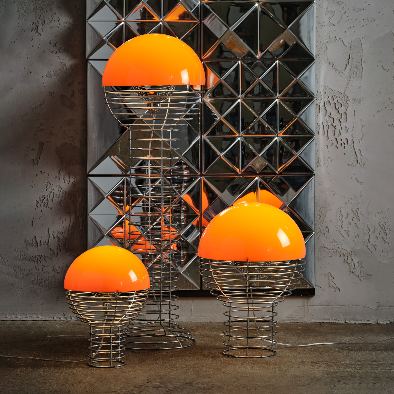 Wire Pöytävalaisin Ø30 Chrome/Orange - Verpan