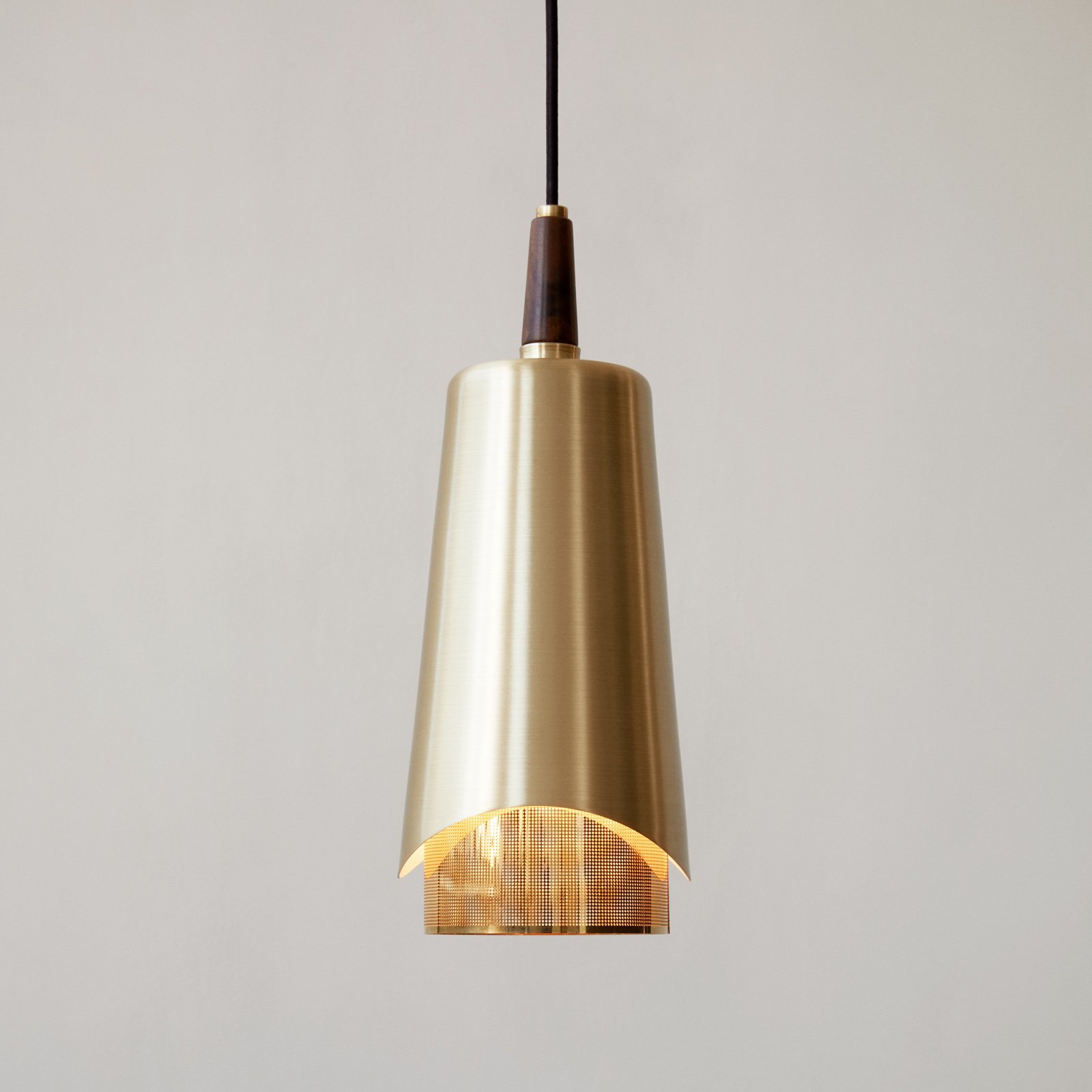 Umanoff Suspension Brass/Walnut - Audo Copenhagen