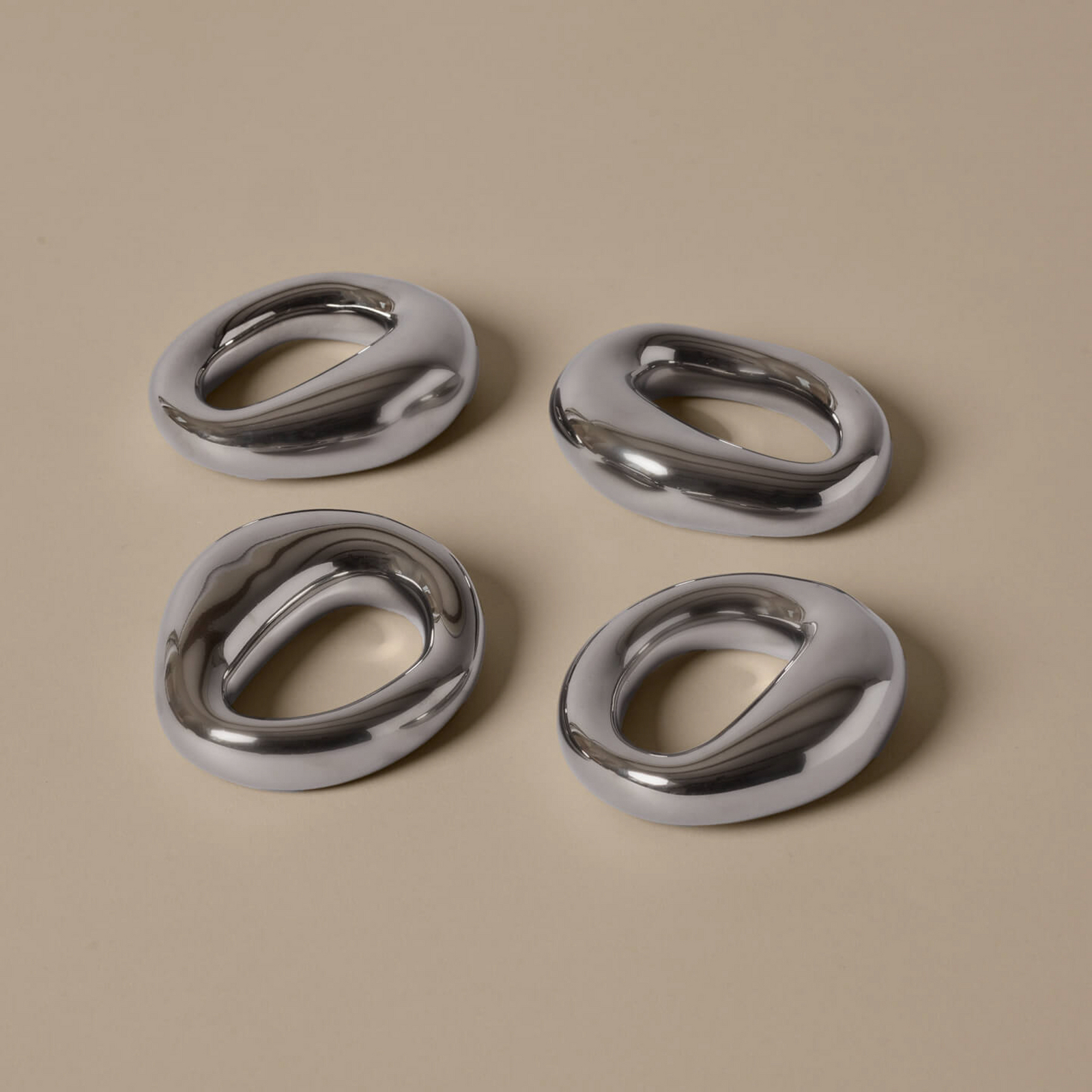 Orrith szalvétagyűrű, ezüst színű, 4 darabos szett - ferm LIVING