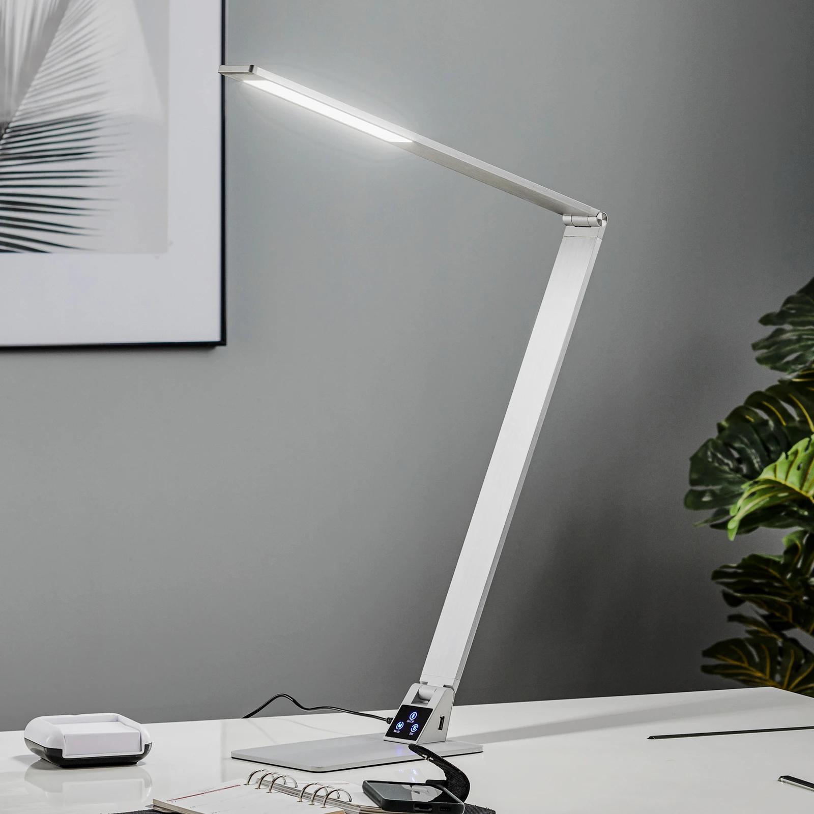 EXO Lighting MANTIS Lampada Da Scrivania A Braccio Orientabile: Design Flexo In Acciaio Bianco, Attacco E27, Per Ufficio E Studio - 2
