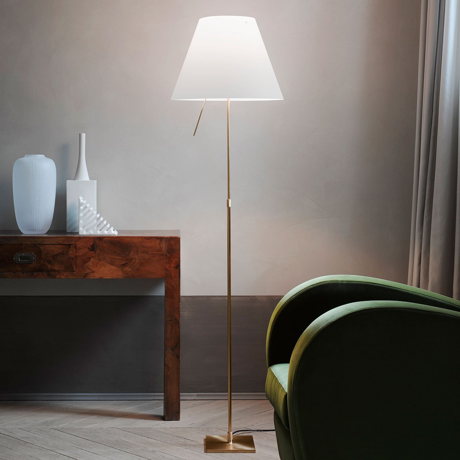 Luceplan Costanza floor lamp D13t, brass/white