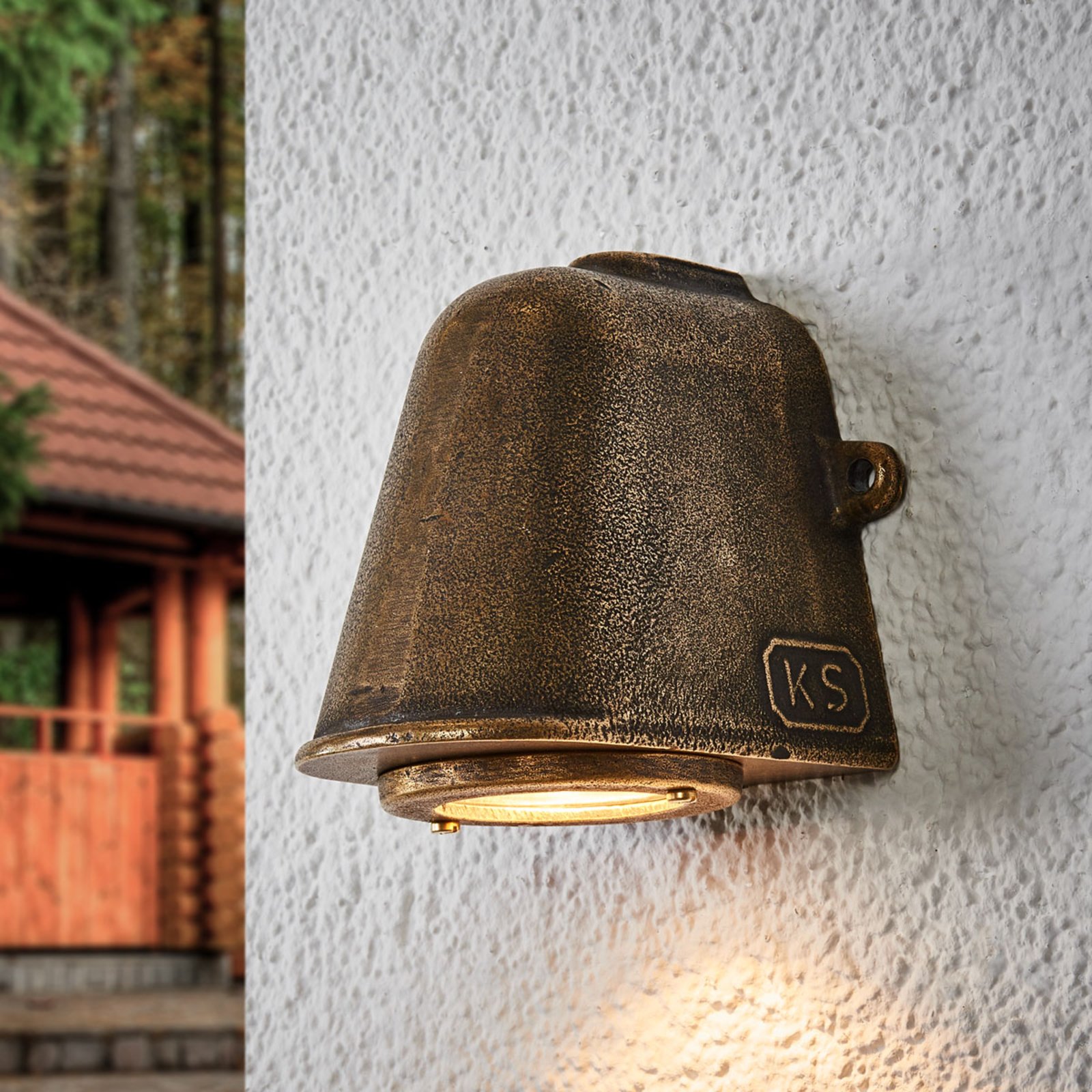 Bronze-coloured outdoor wall light Offshore