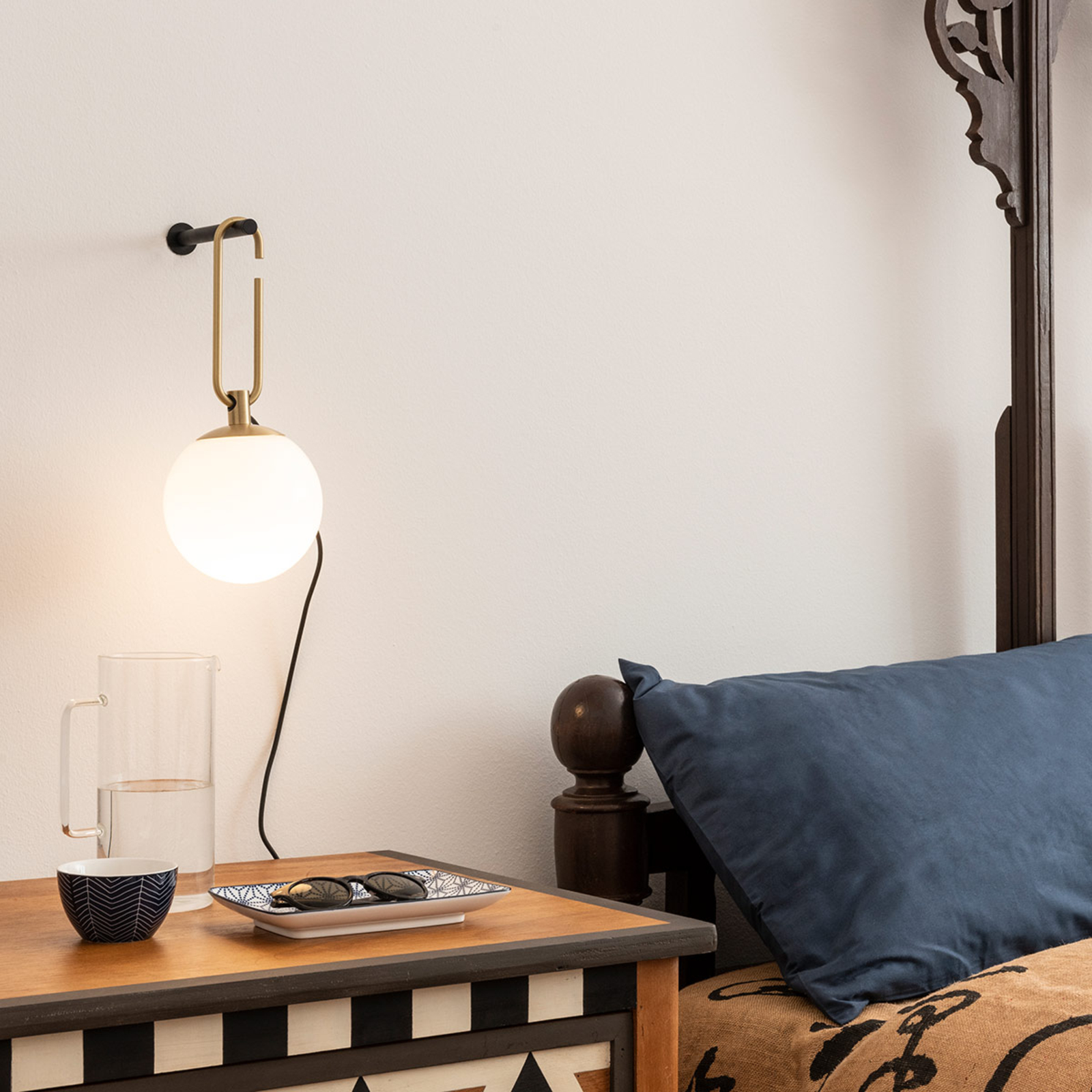 artemide nh wall wandlampe mit glaskugel, messing