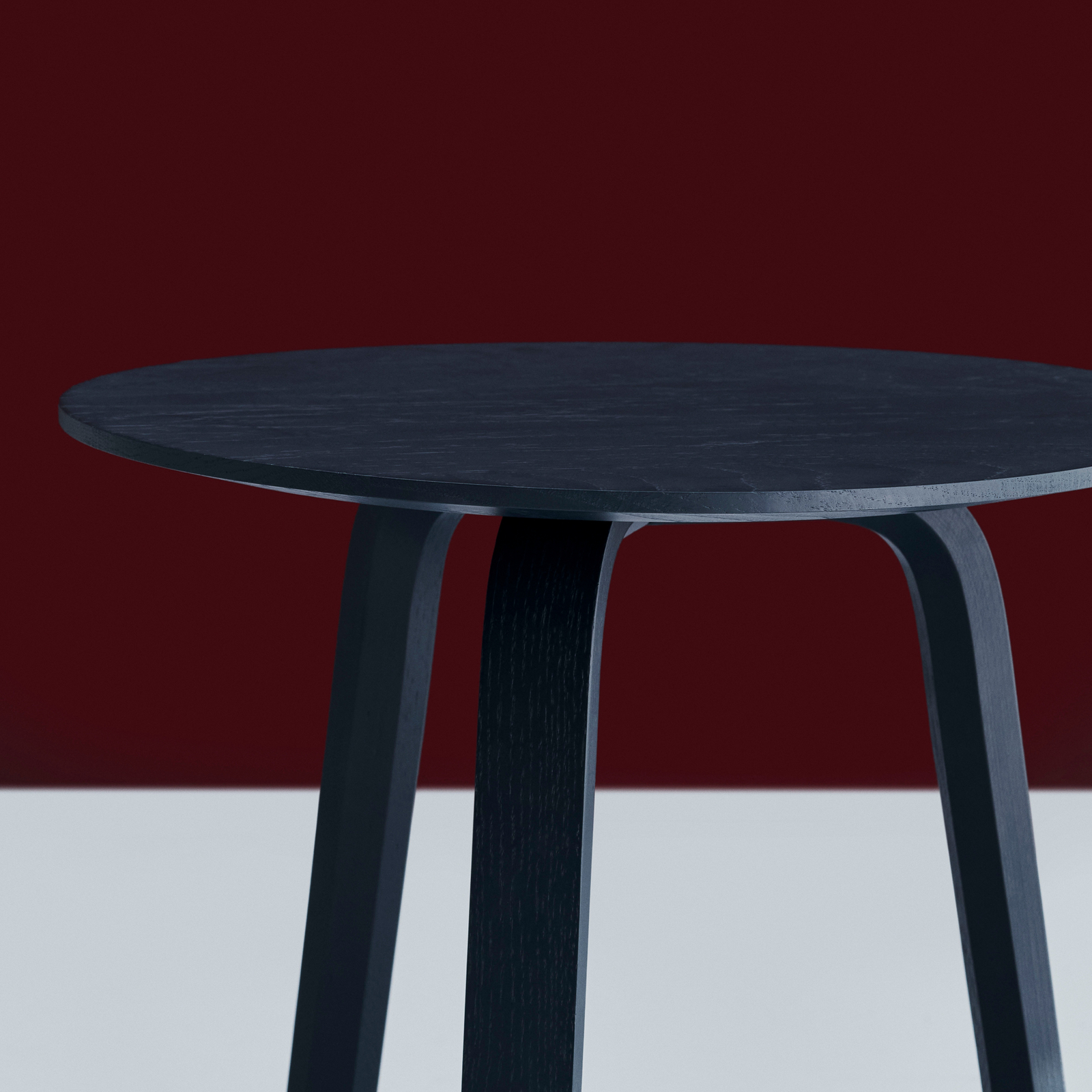 Bella-sohvapöytä, sininen antrasiitti, Ø45 x H39 cm, tammi - HAY