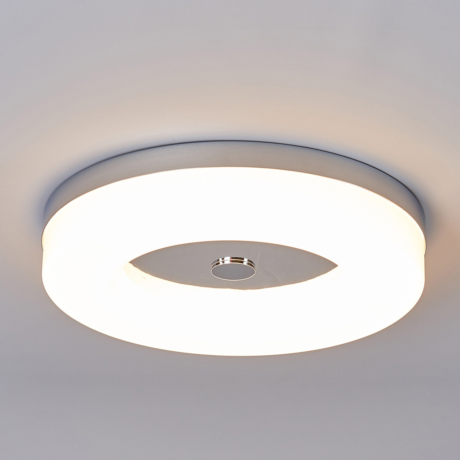Lindby Shania LED Ceiling Light Ring-Shaped, for Bathroom, Metal, synthetic, 12 W, energy efficiency: A+, H: 5.5 cm