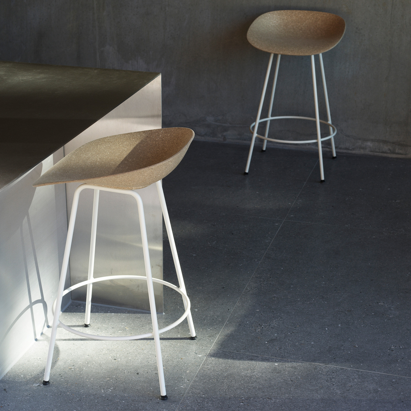 Baarituoli Mat, kermanvärinen, teräs, hamppu, korkeus 75 cm – Normann Copenhagen Baarituoli Mat, kermanvärinen, teräs, hamppu, korkeus 75 cm – Normann Copenhagen