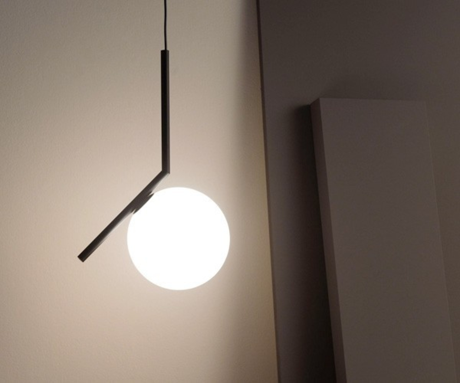 IC S2 Pendant Matte Black - Flos