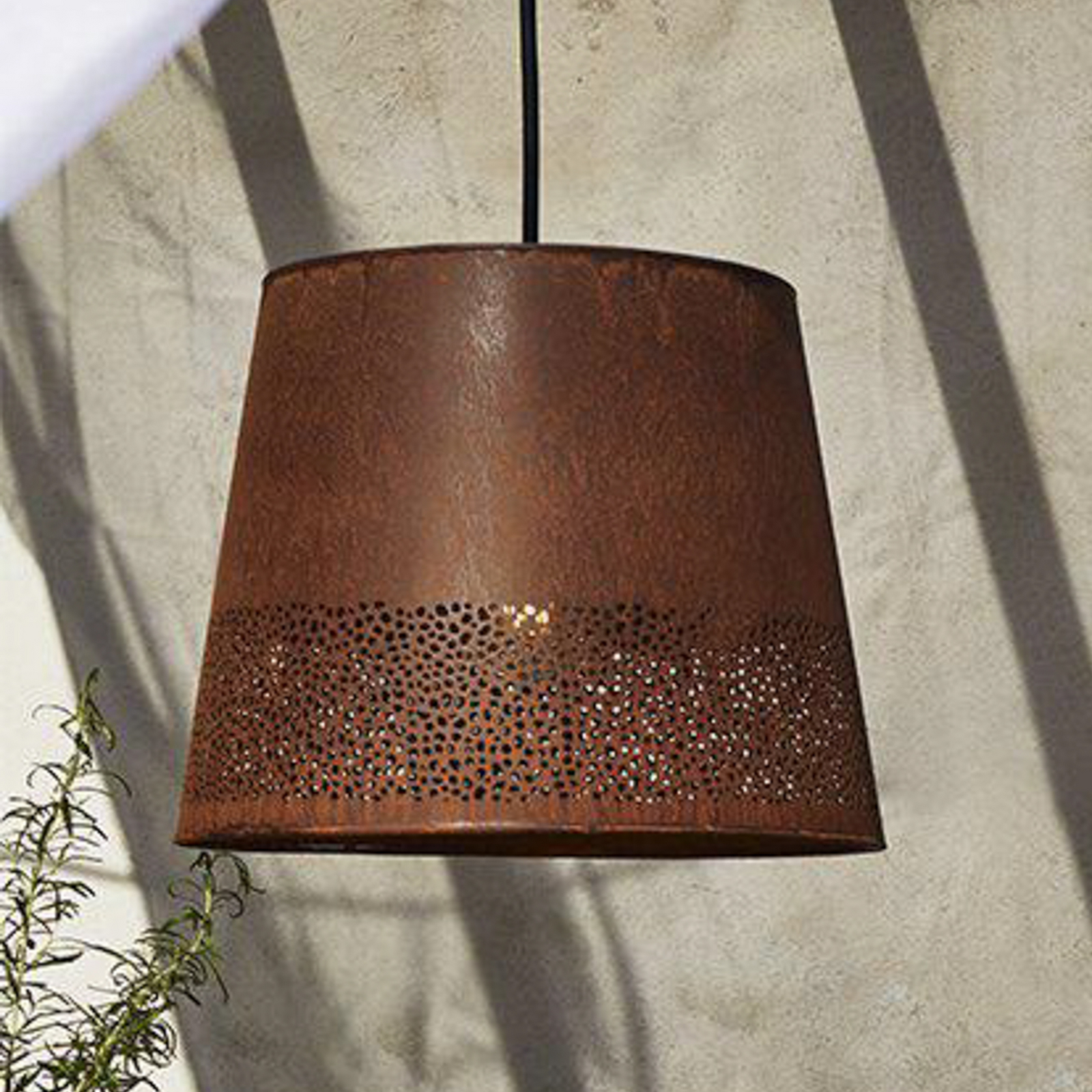 PR Home závesné svietidlo Corta, farba hrdza, zástrčka, Ø 38 cm, E27