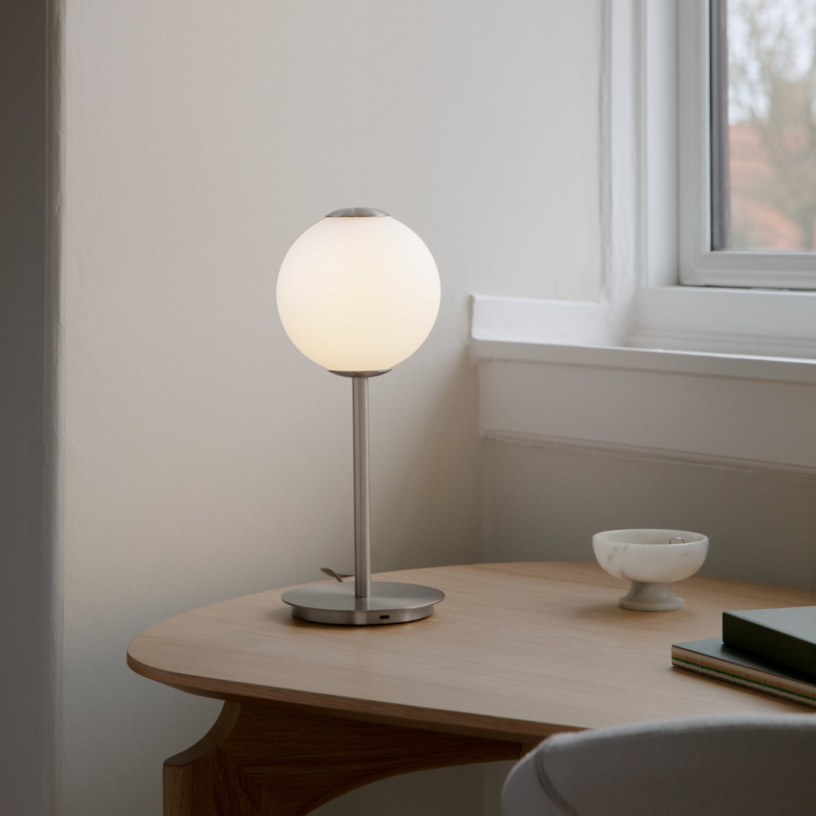 Candeeiro de mesa LED Audrey, cor aço, altura 37 cm - UMAGE