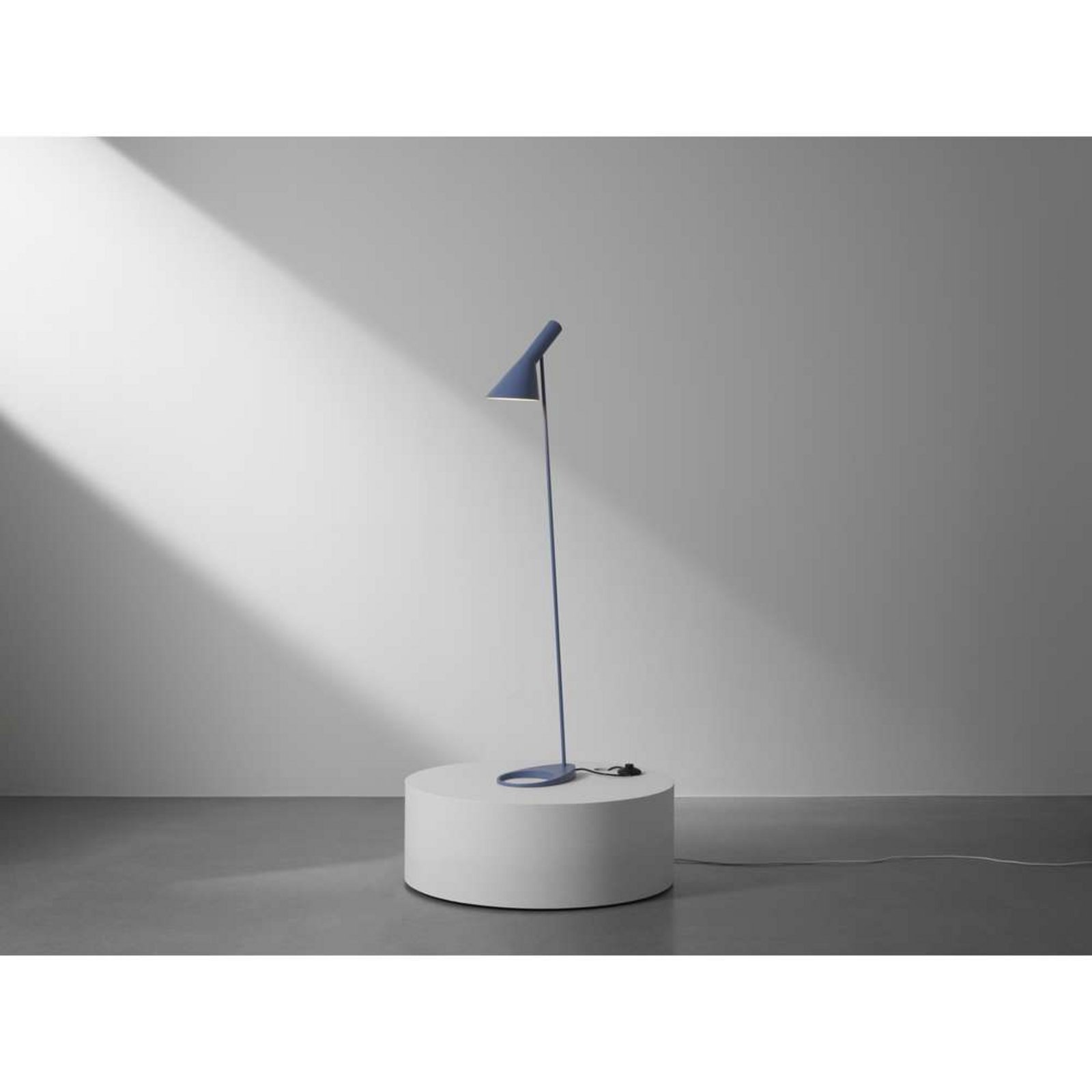 AJ Floor Lamp Dusty Blue - Louis Poulsen