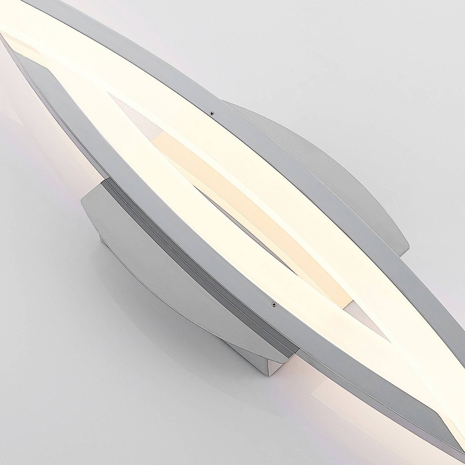 Lindby LED-Deckenleuchte Elarit, chromfarben, 104cm, dimmbar