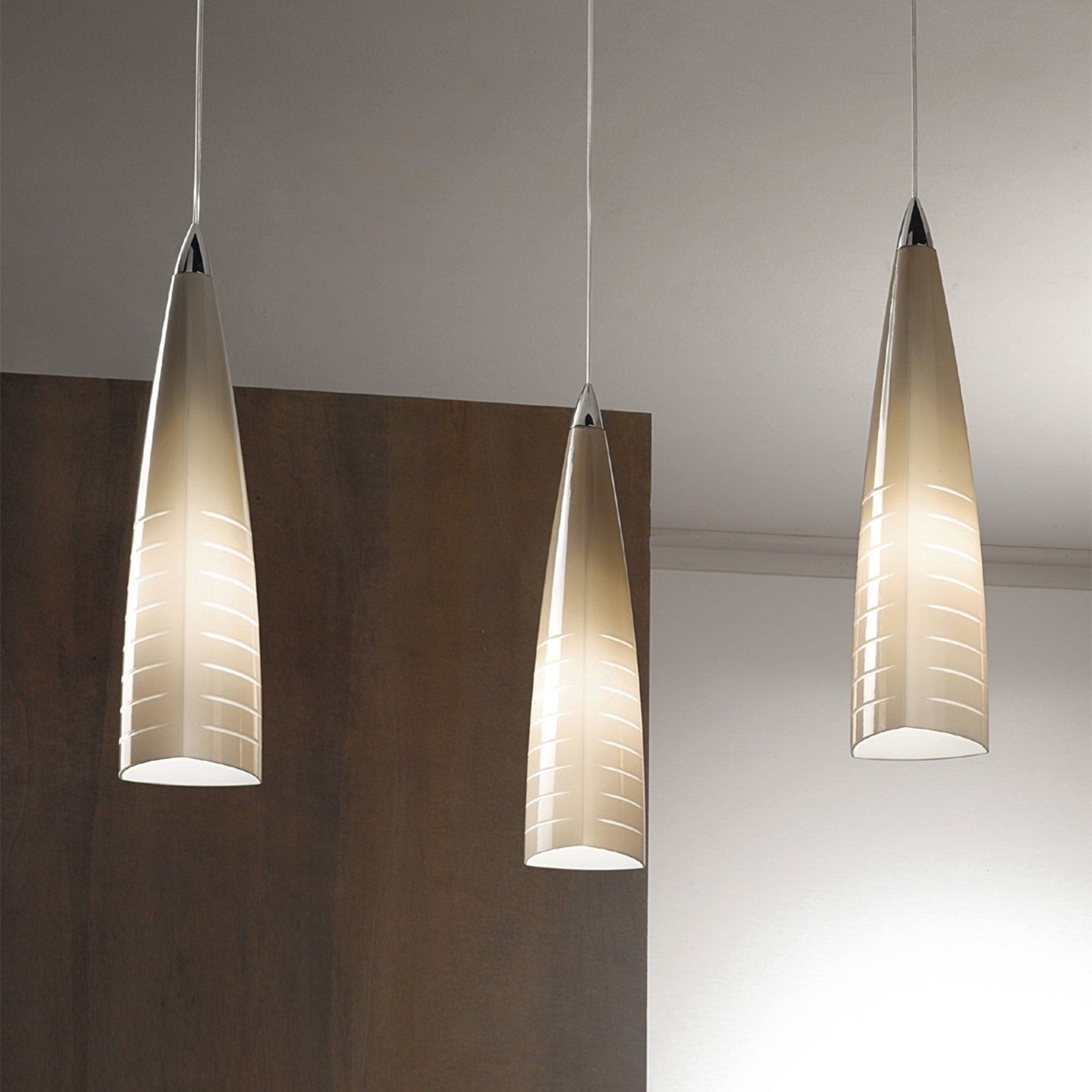 Suspension Iris à 3 lampes beige