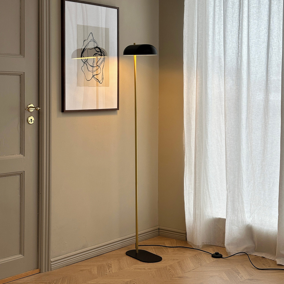 Dyberg Larsen Arch golvlampa, svart från Dyberg Larsen