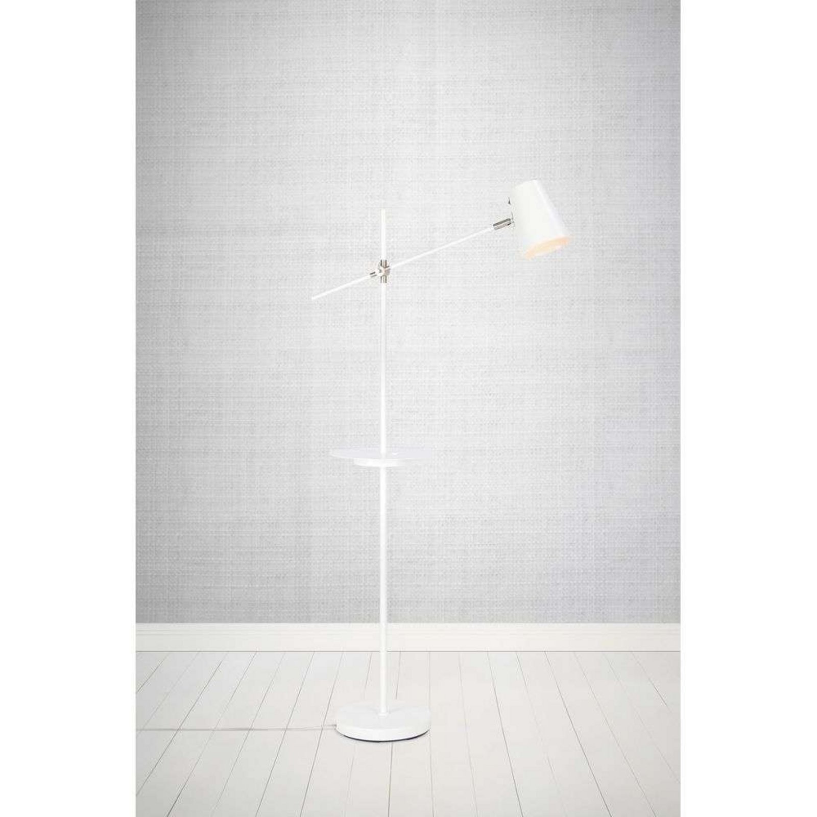 Linear Floor Lamp USB White - Markslöjd