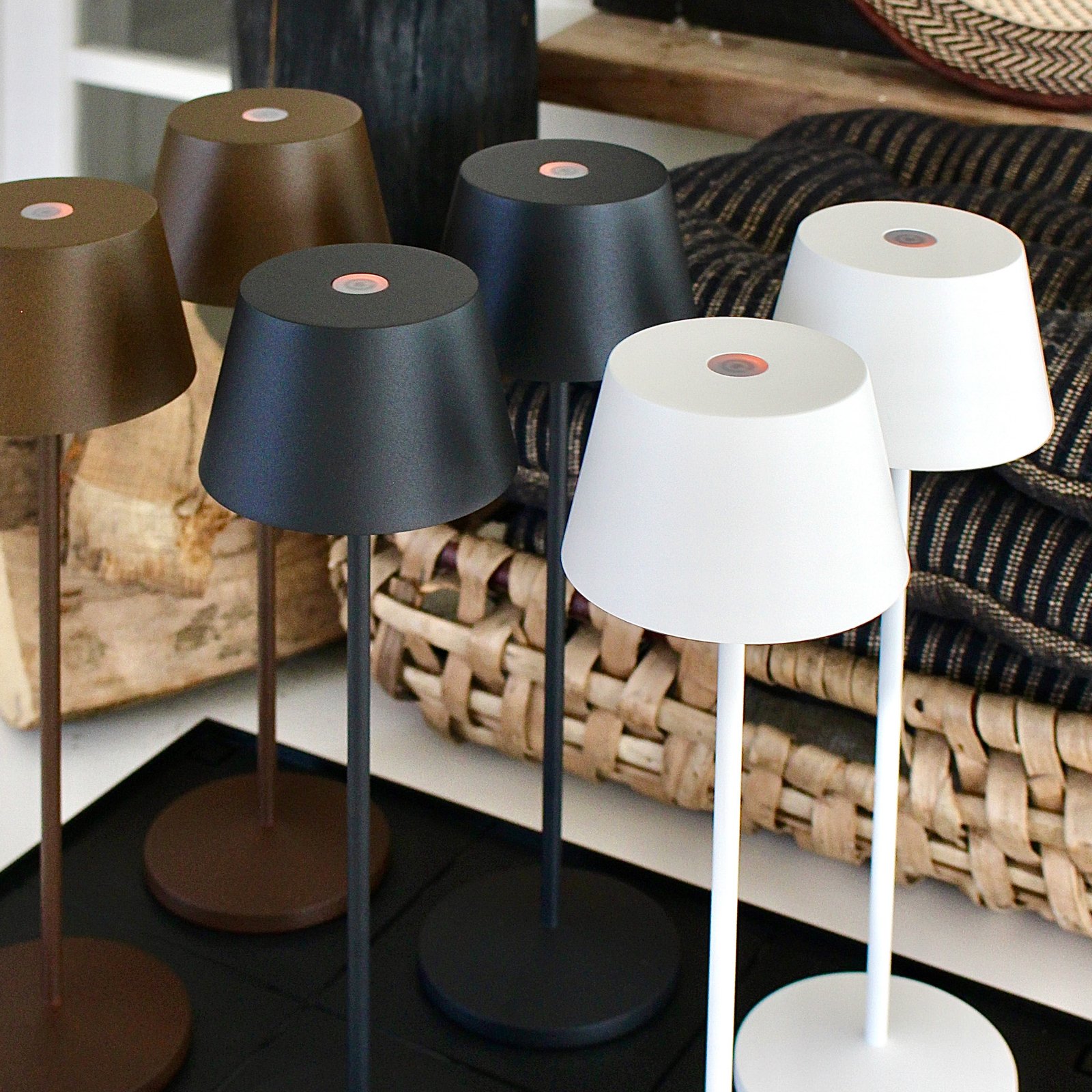 Modi Portable Stolní Lampa Corten - Loom Design