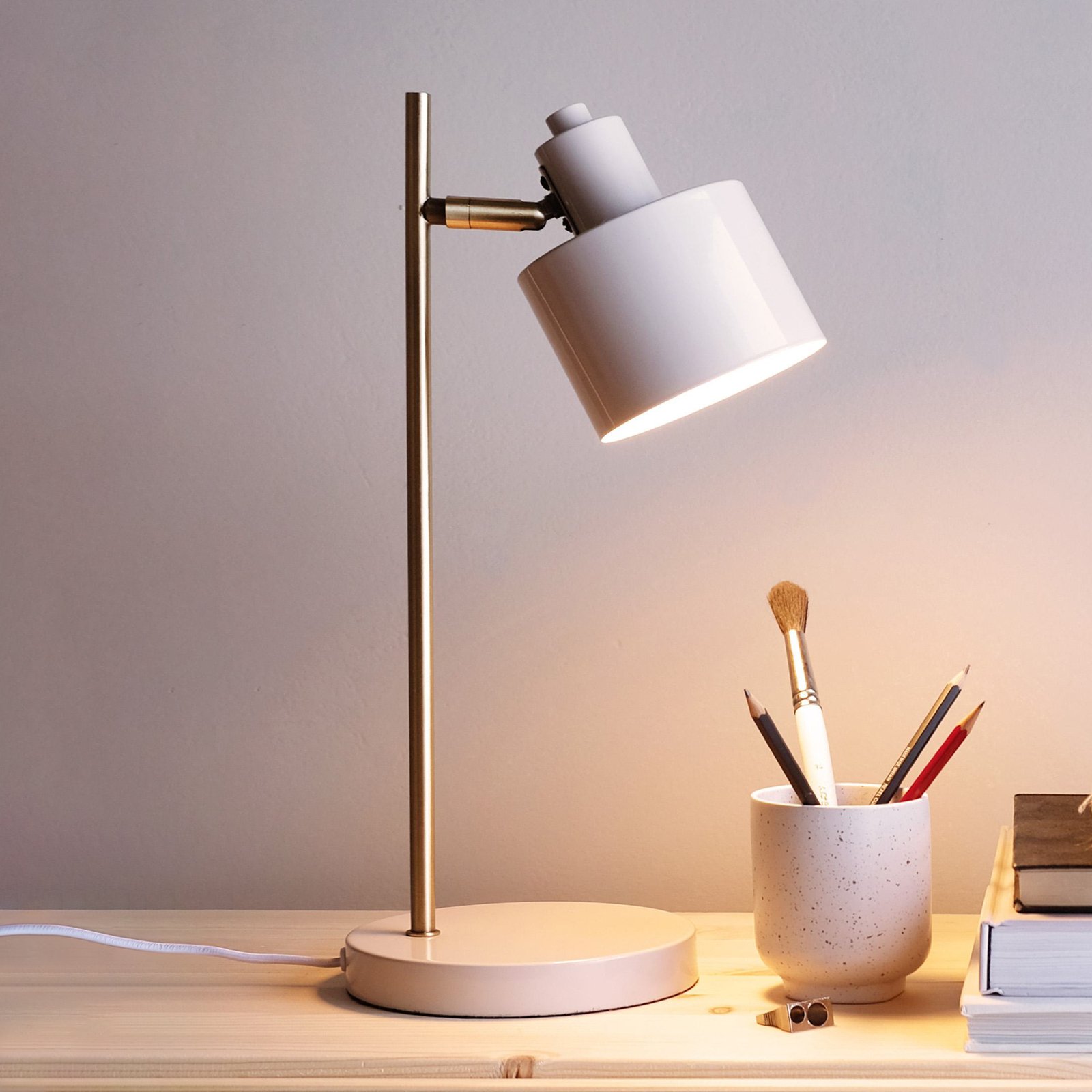 Ocean Bordslampa Beige/Brass - DybergLarsen