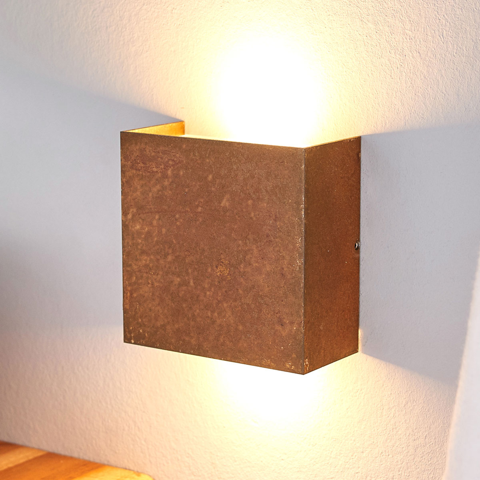 Lucande Rust-coloured LED wall light Mira - German-made, for Hallway, aluminium, steel, plastic, 3.5 W, energy efficiency: A+, W: 10 cm, H: 10 cm