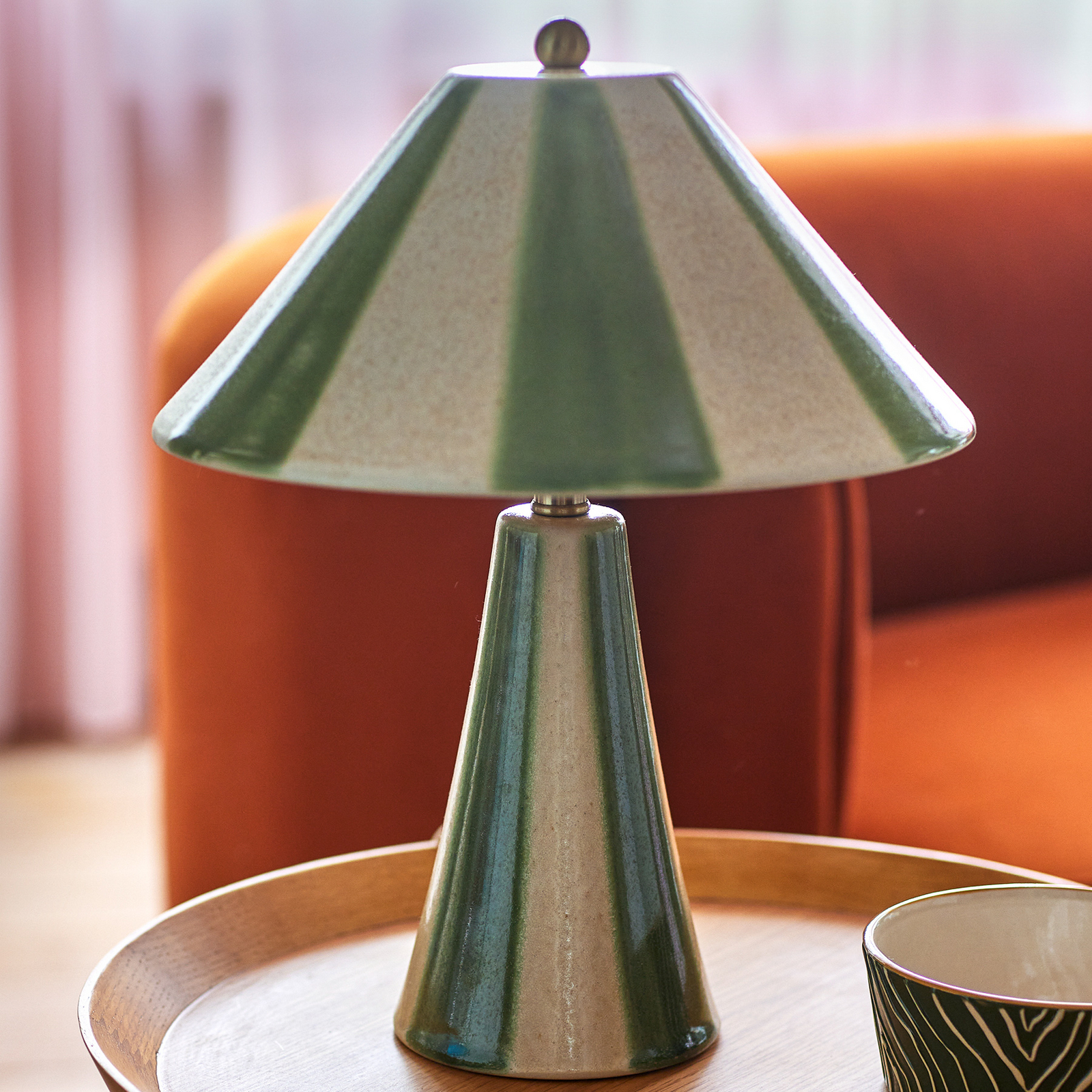 Lampada da tavolo Olive, verde/crema, altezza 35 cm - Bloomingville
