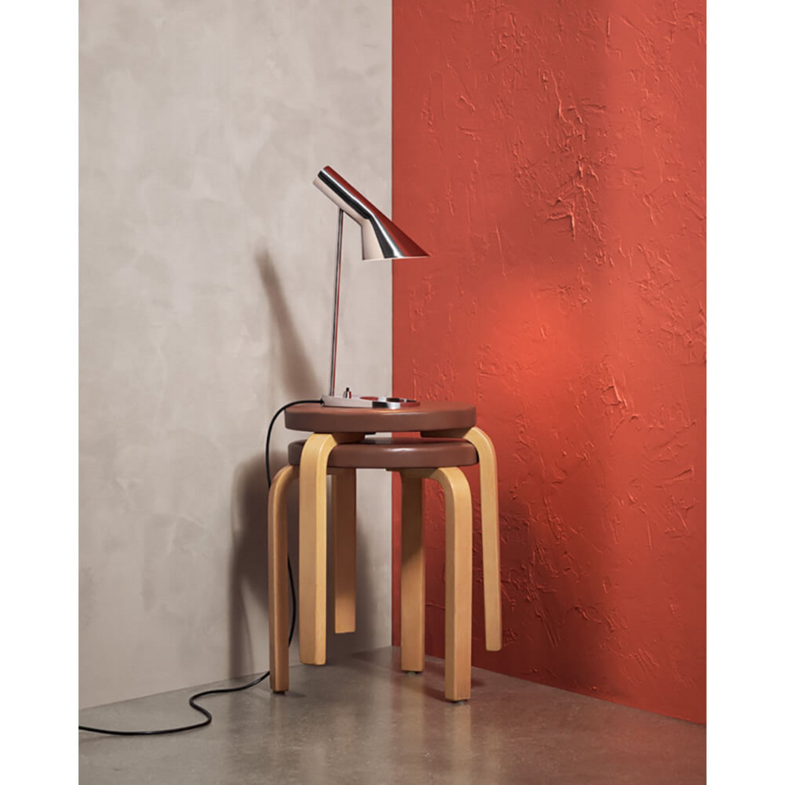 AJ Candeeiro de Mesa Lamp Polished Steel - Louis Poulsen