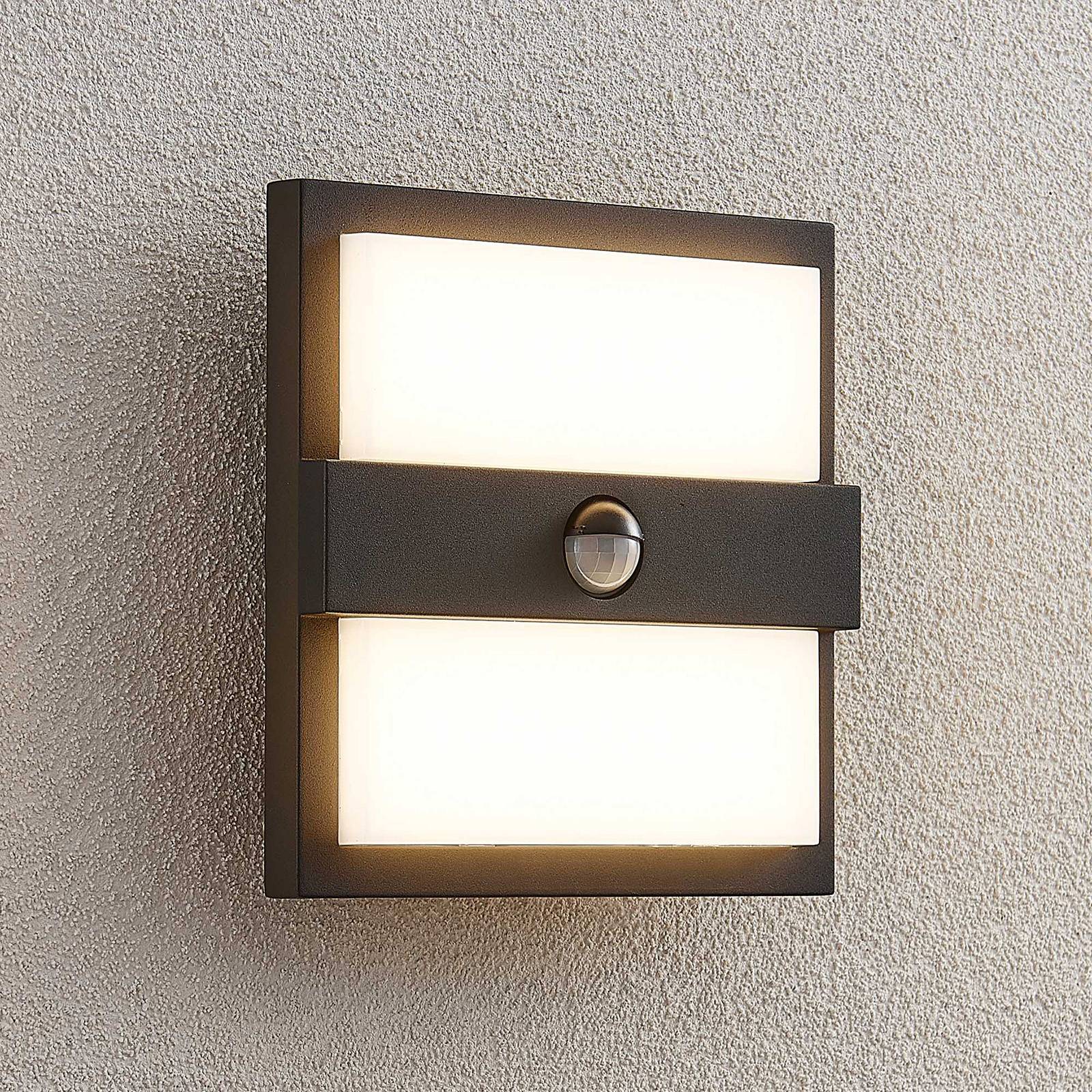 Lucande Lucande Gylfi LED nástěnné světlo, čtverec +senzor
