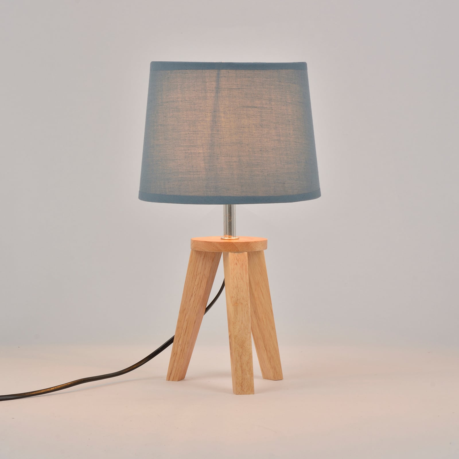 Bordlampe Yoga, petrol/lys tre, 34 cm, bomull/tre Bordlampe Yoga, petrol/lys tre, 34 cm, bomull/tre