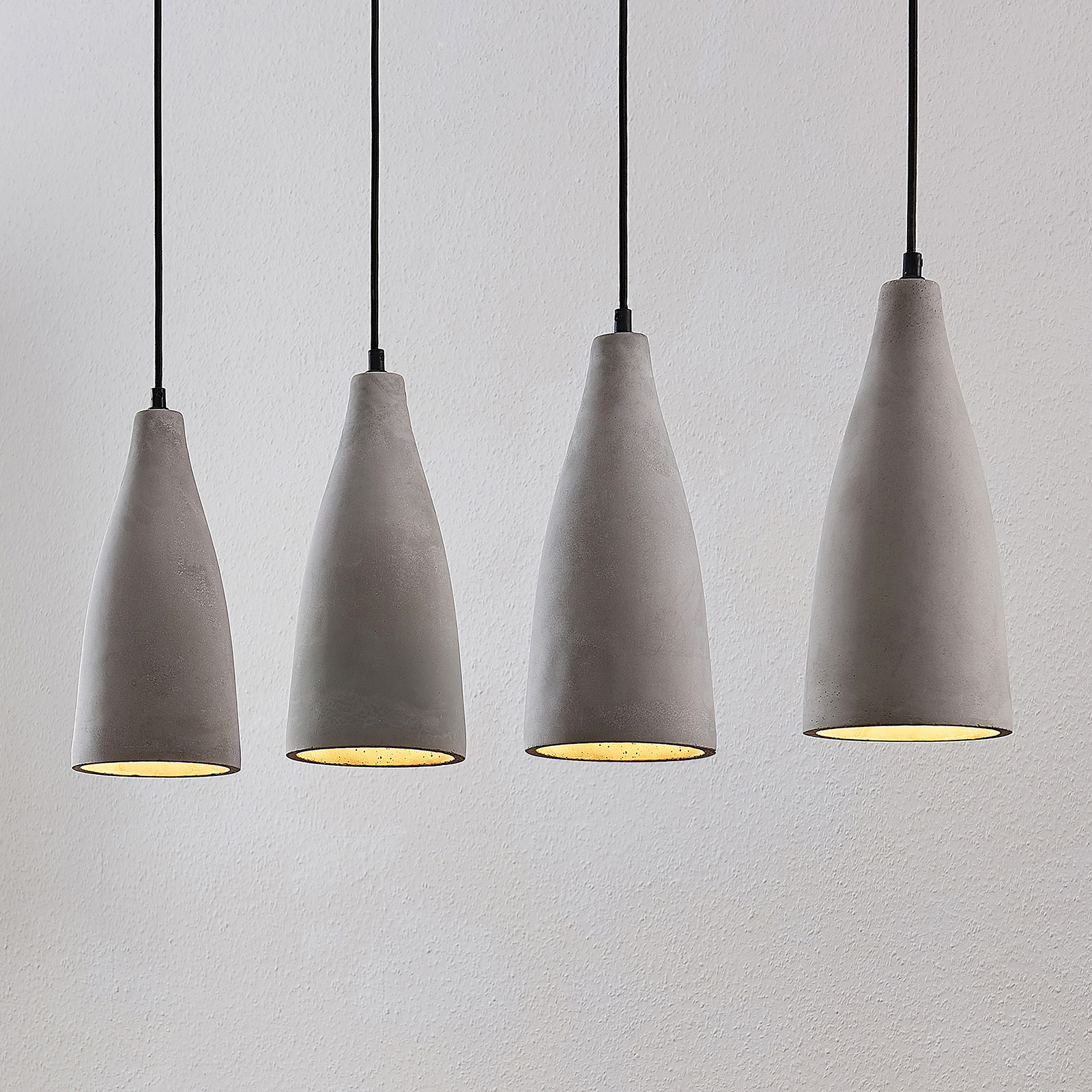 Lindby Sanne lámpara colgante de hormigón, 4 luces