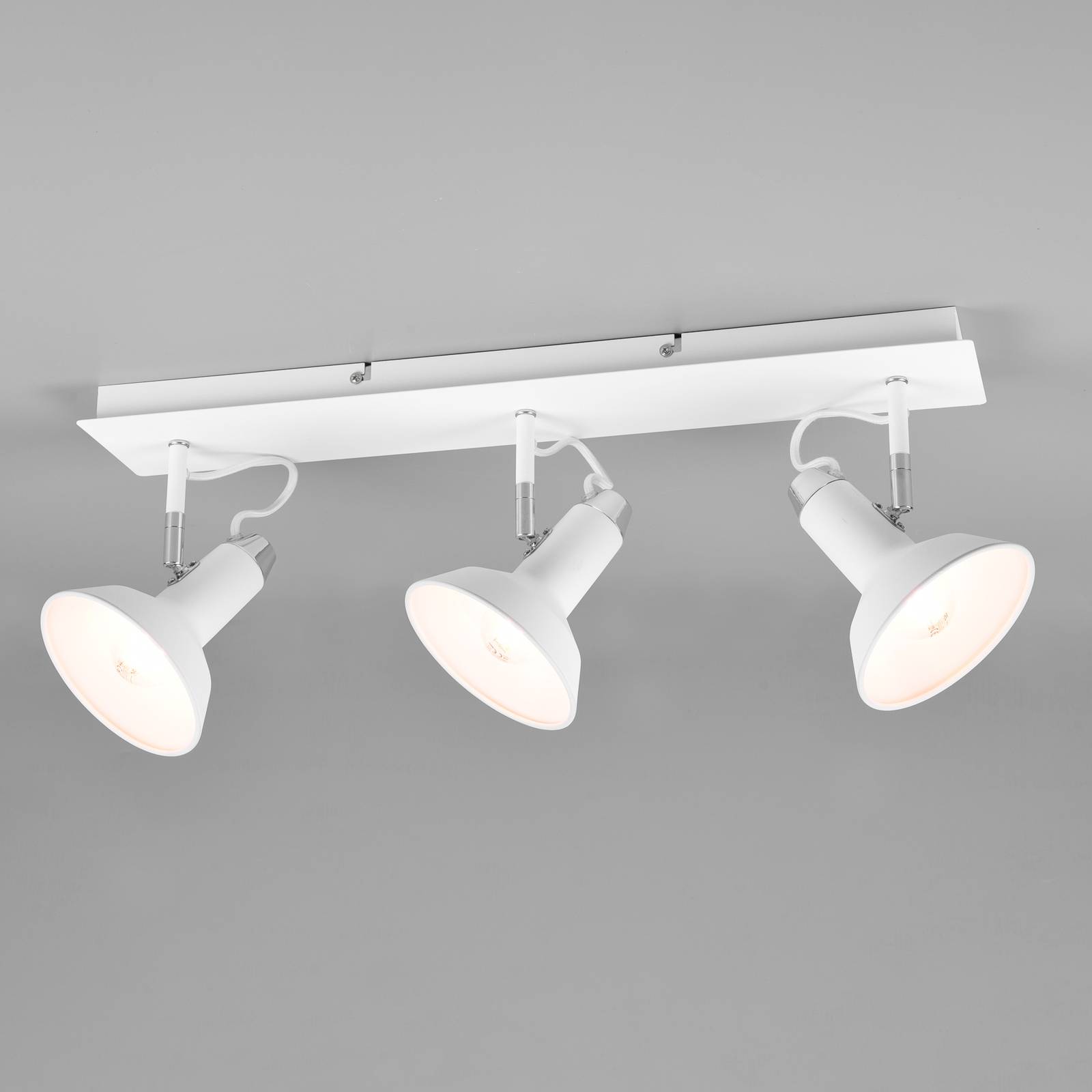 Image of Trio Lighting Faretto da soffitto Roxie orientabile a 3 luci bianco opaco